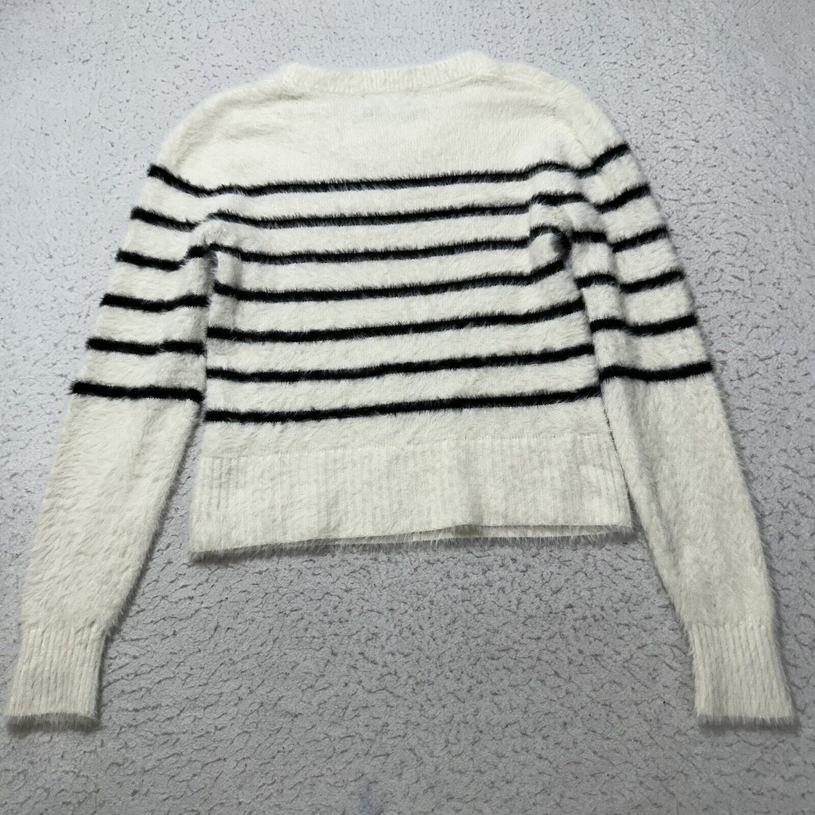Old Navy Old Navy Small Crewneck White Black Striped Pullover Sweater Size S / US 4 / IT 40 - 10 Thumbnail