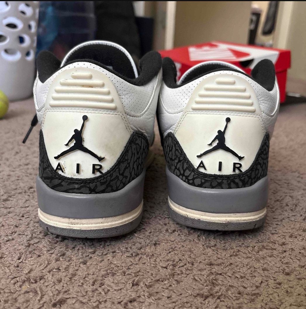 Jordan Brand Jordan 3 Cement Grey Size US 11 / EU 44 - 4 Thumbnail