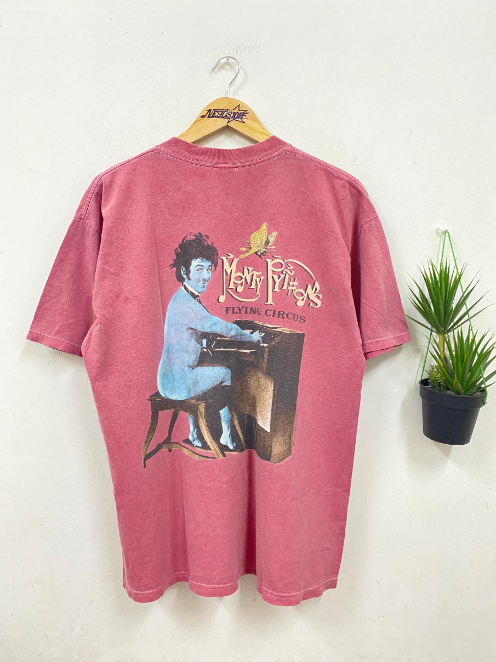 Vintage Vintage Monty Python Movie T-Shirt Its Just A Flesh Wound