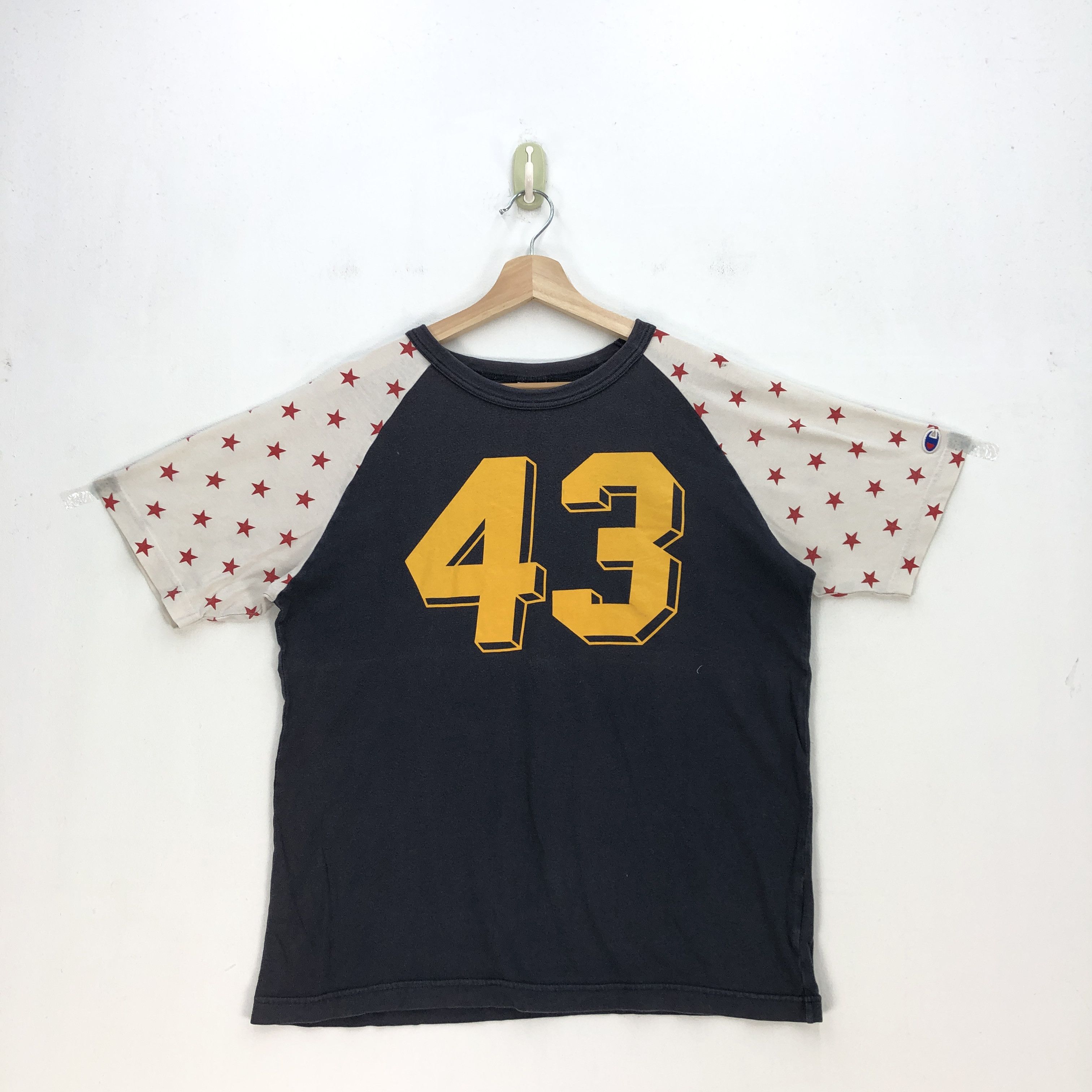 Champion Vintage Champion T Shirt Champion Shamrocks Tees Size US M / EU 48-50 / 2 - 1 Thumbnail
