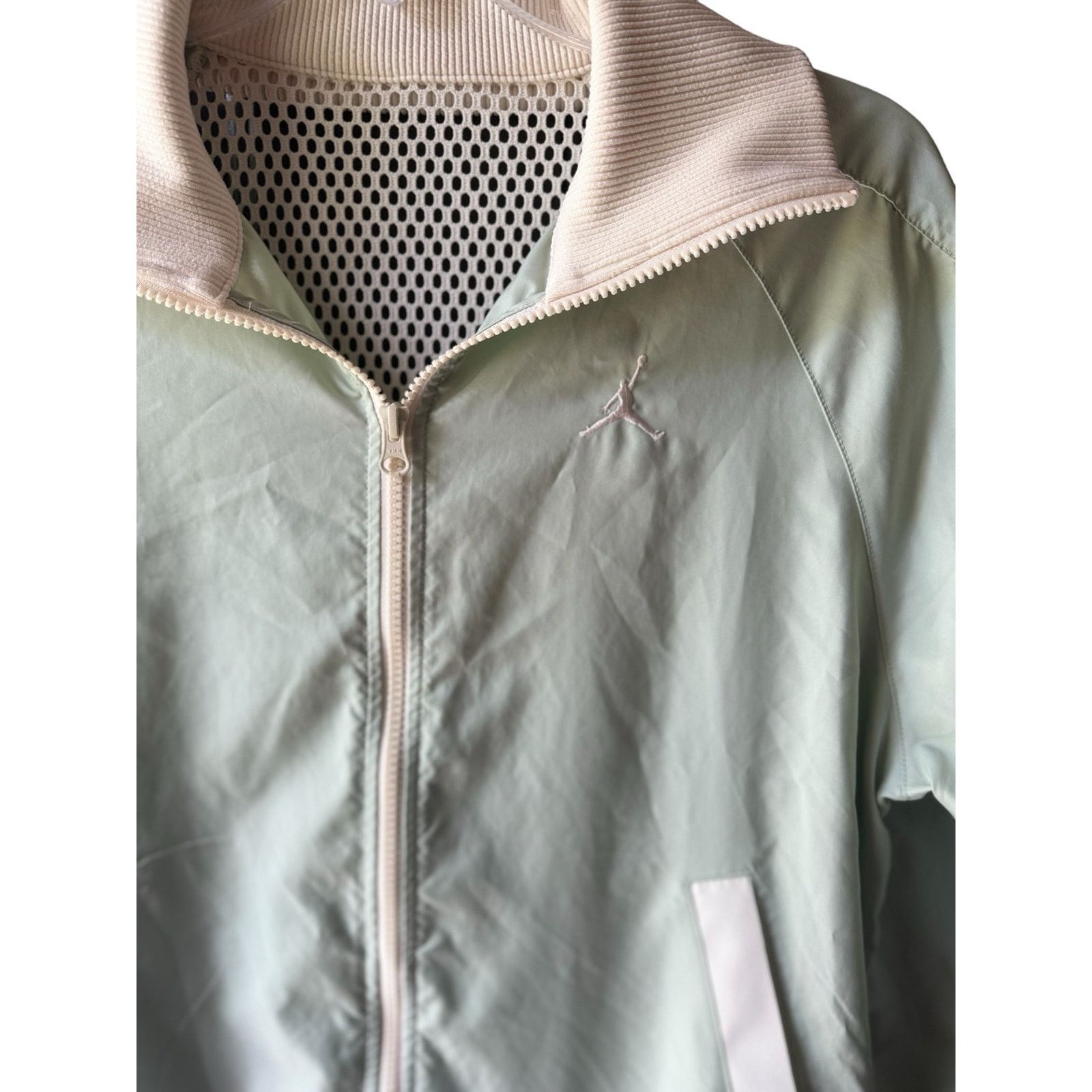 Jordan Brand Air Jordan Bephies Track Women's Jacket Sage-Pale Ivory SZ M Size M / US 6-8 / IT 42-44 - 4 Thumbnail