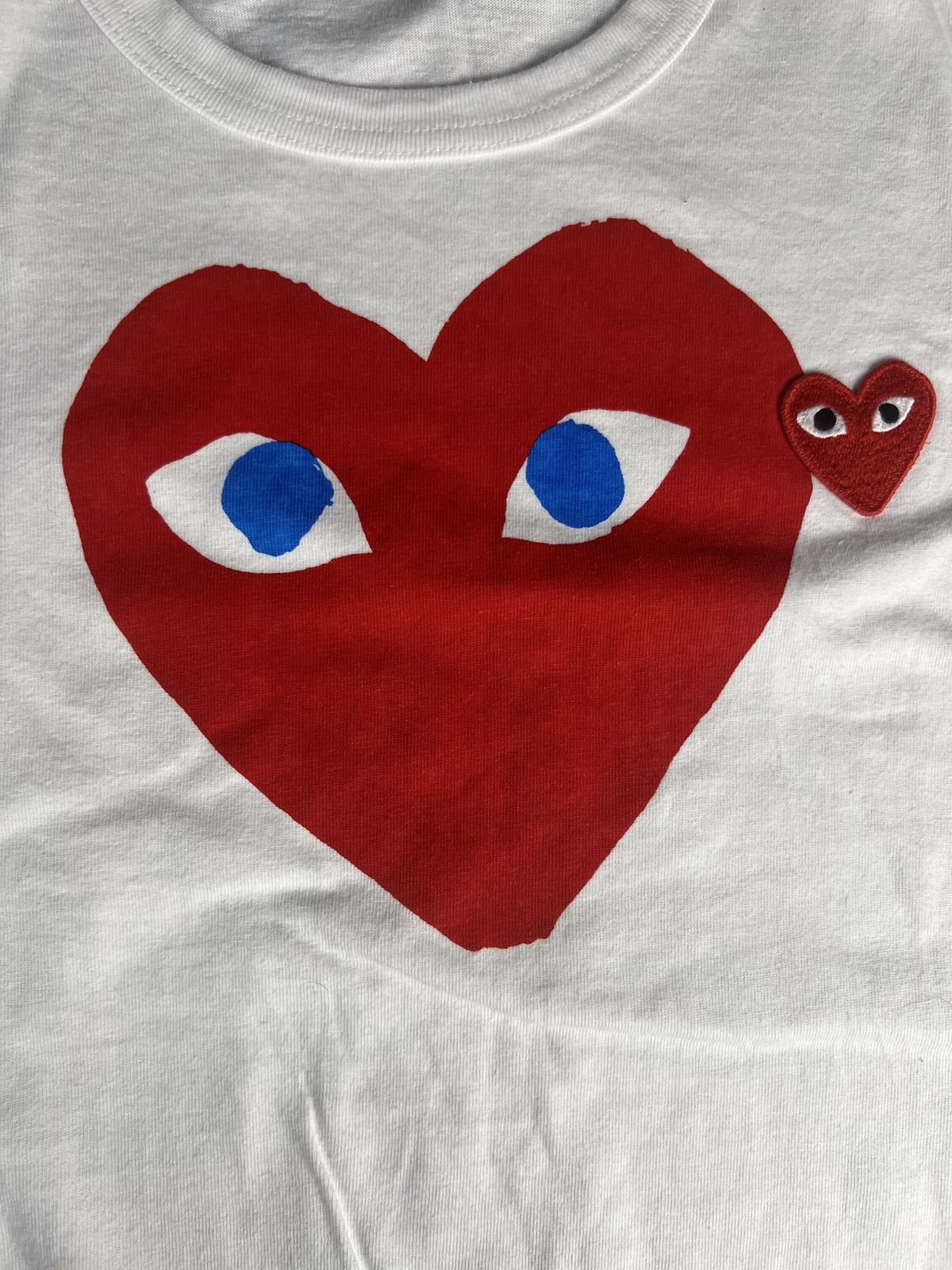 Comme des Garcons Rare Comme des Garçons PLAY Blue Eyes Heart T-Shirt Size L Size US L / EU 52-54 / 3 - 3 Thumbnail