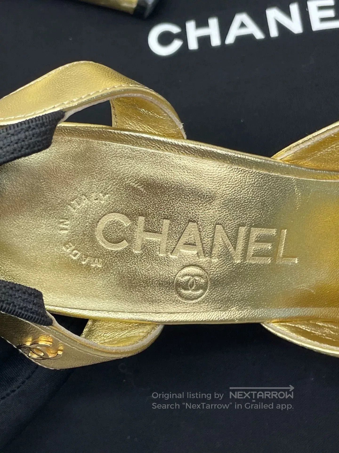 Chanel Chanel Runway Black Gold Bow Block Heels. Size US 5.5 / IT 35.5 - 6 Thumbnail