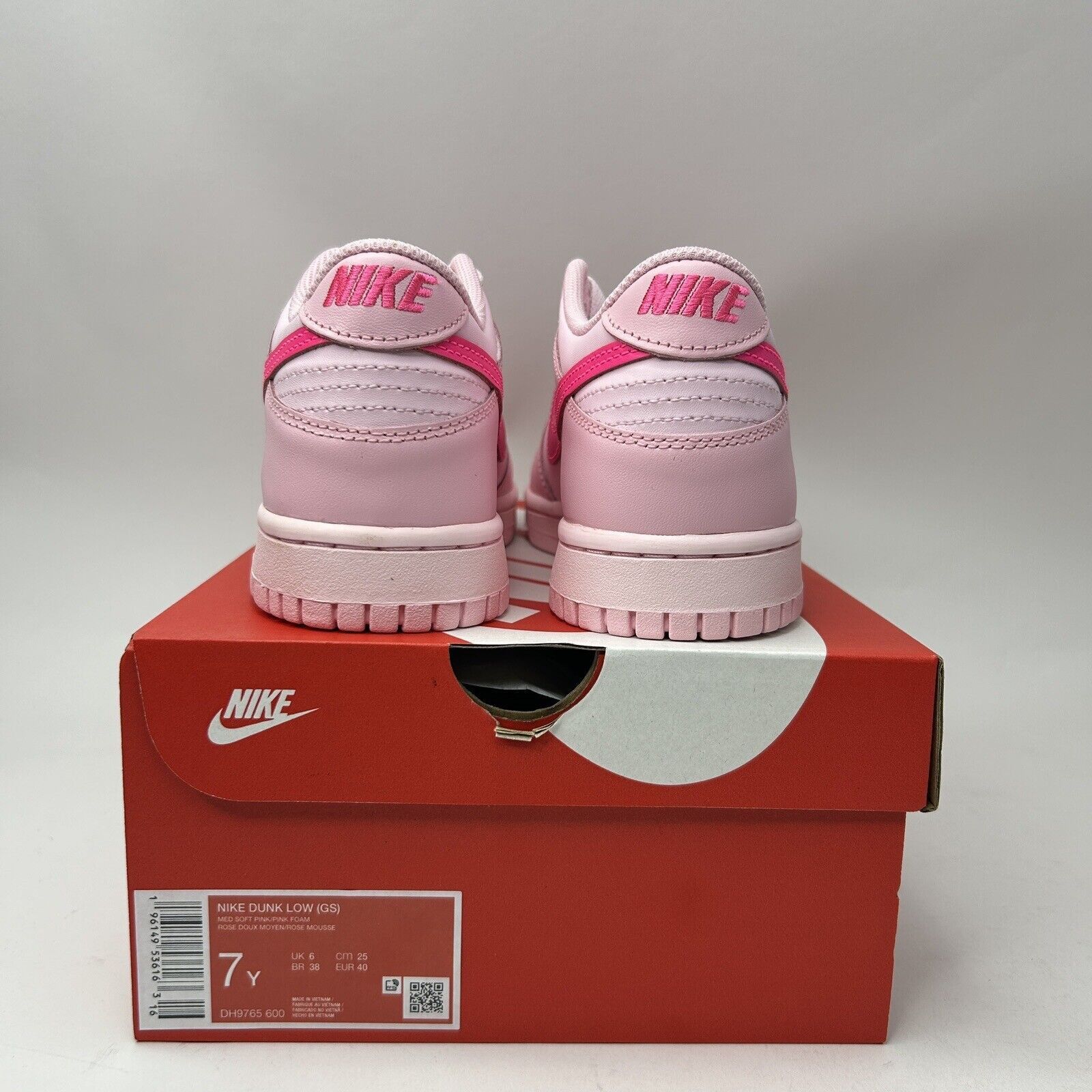 Nike Nike Dunk Low GS “Triple Pink/Pink Panther” 2023 Size US 8.5 / IT 38.5 - 4 Thumbnail