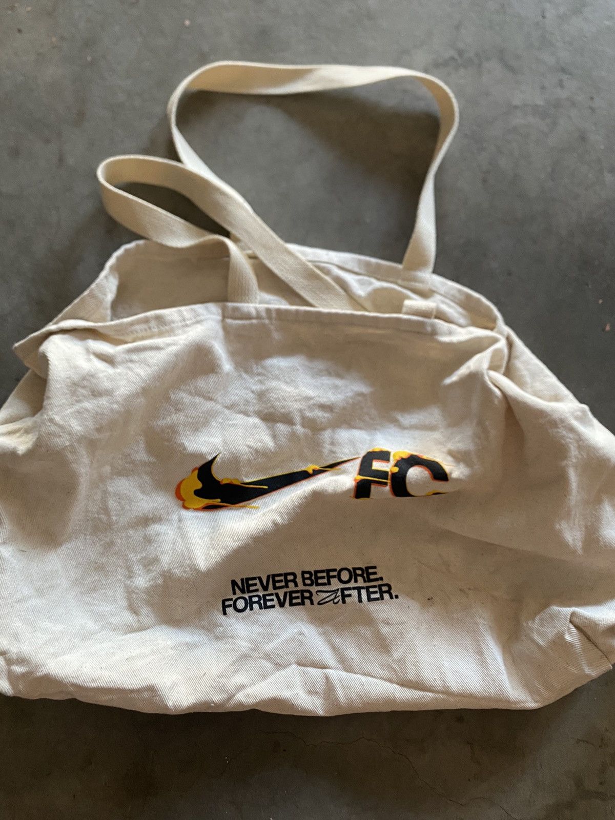 Nike Nike FC Soccer Futbol Tote Bag 🥅 Size ONE SIZE - 2 Thumbnail