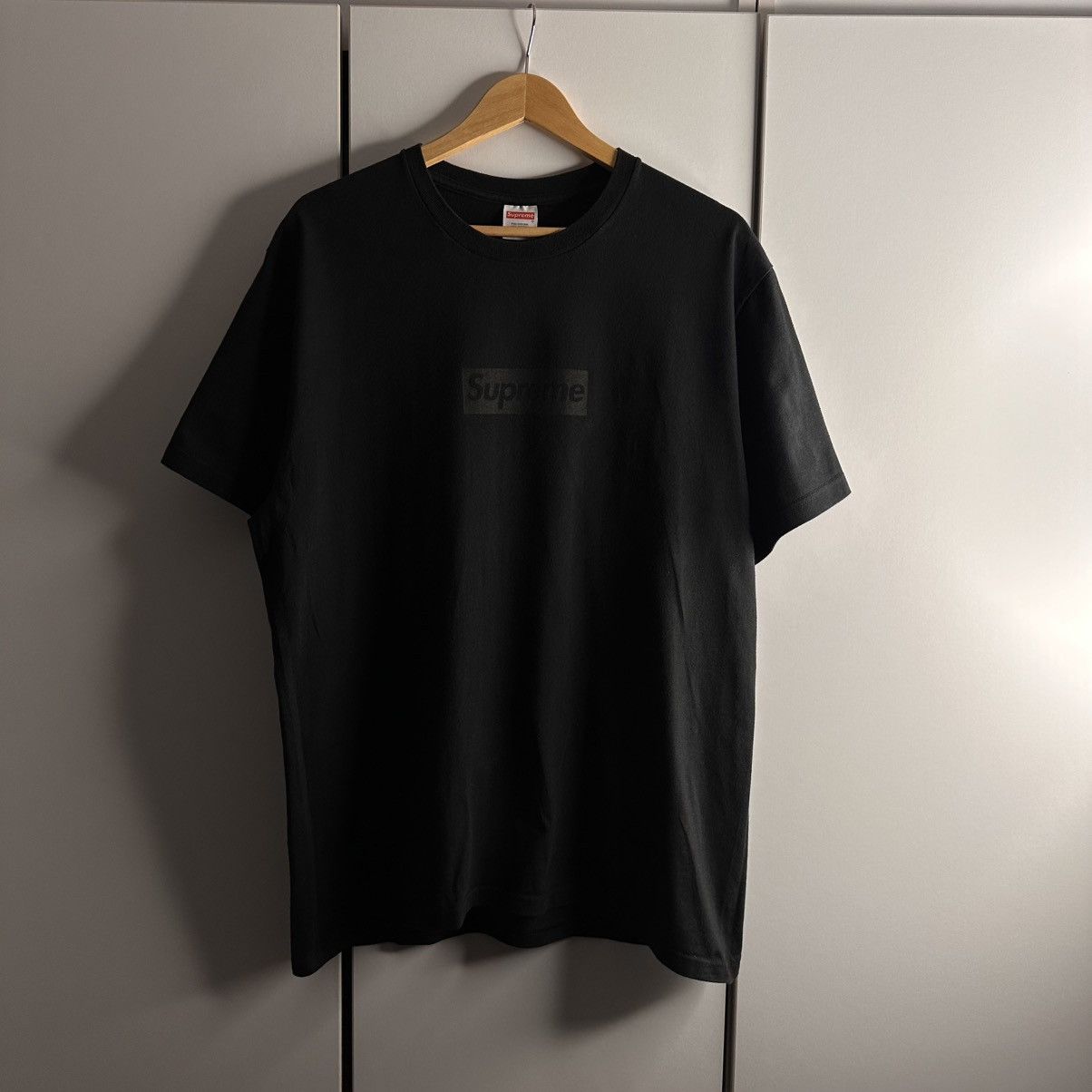 Supreme Supreme Box Logo 23SS Black in Black T-shirts Rare tee Size US L / EU 52-54 / 3 - 1 Thumbnail