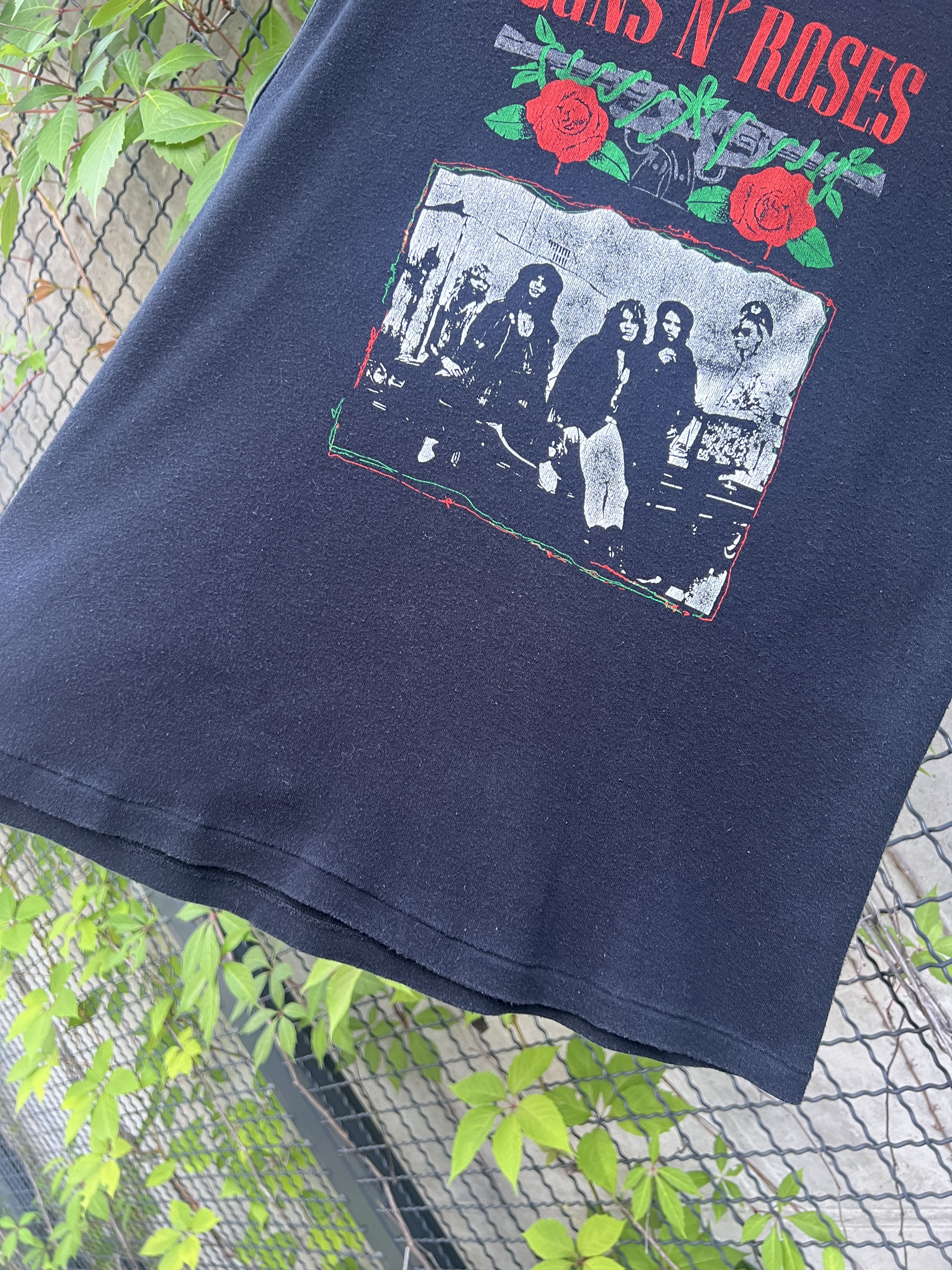 Band Tees Vintage 90s Guns N Roses Rock Band Tank Top Shirt Size US M / EU 48-50 / 2 - 7 Thumbnail