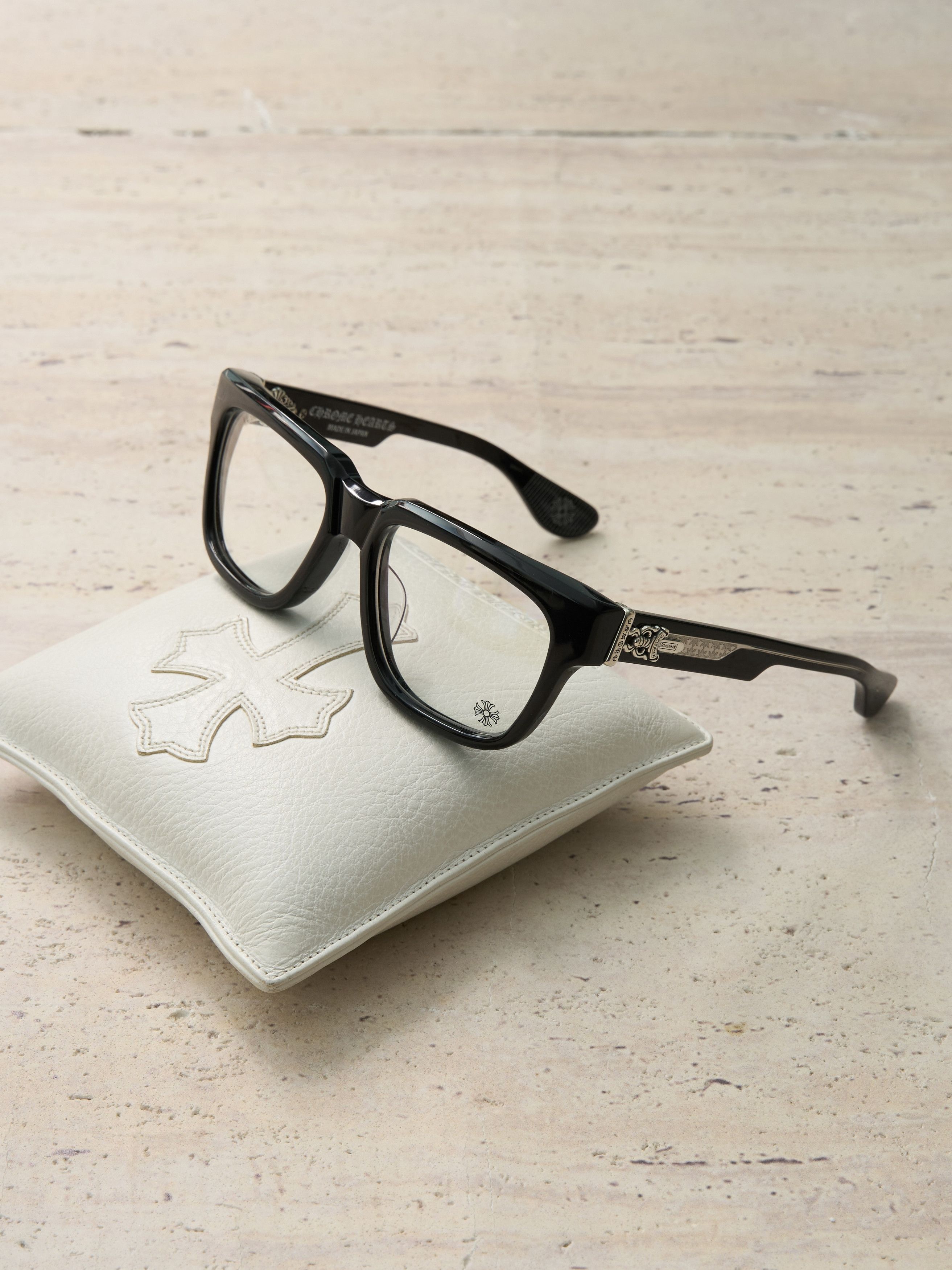 CHROME HEARTS BOX-OFFICER BLACK GLASSES