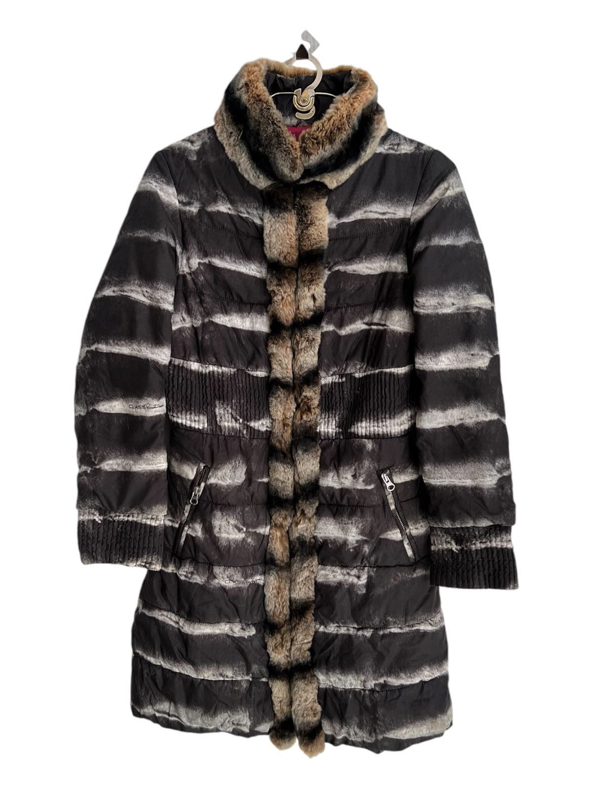 Roberto Cavalli Real Fur Roberto Cavalli 3D Graphic Down Puffer Long Jacket Size US S / EU 44-46 / 1 - 1 Thumbnail