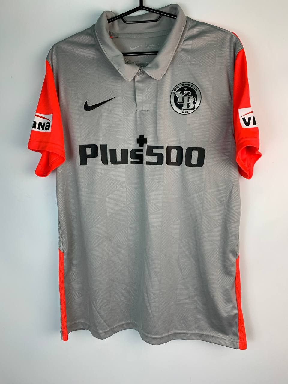 Nike BSC YOUNG BOYS 2020 2021 AWAY FOOTBALL SHIRT SOCCER JERSEY Size US L / EU 52-54 / 3 - 1 Thumbnail