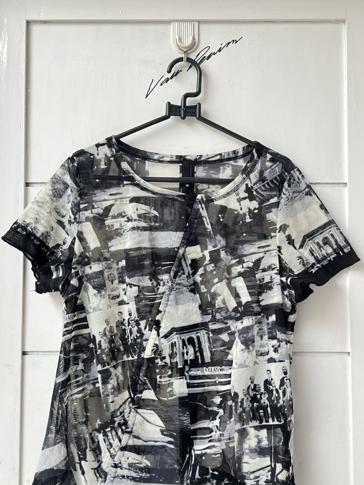 Other E-CLAT Printed Motive Rostchild Mesh T-shirt Size S / US 4 / IT 40 - 2 Thumbnail