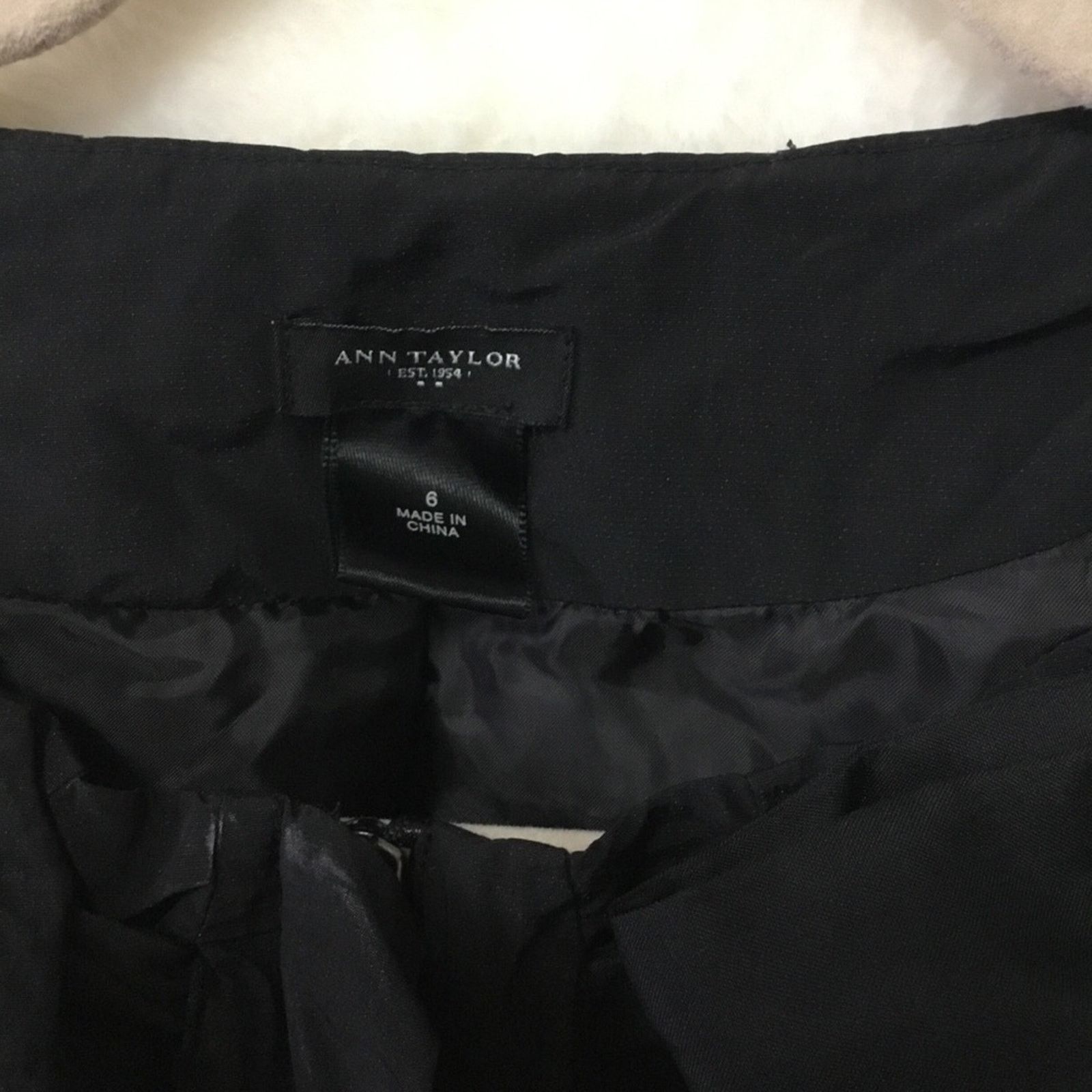 Ann Taylor Ann Taylor Black Cropped Jacket Size M / US 6-8 / IT 42-44 - 3 Thumbnail