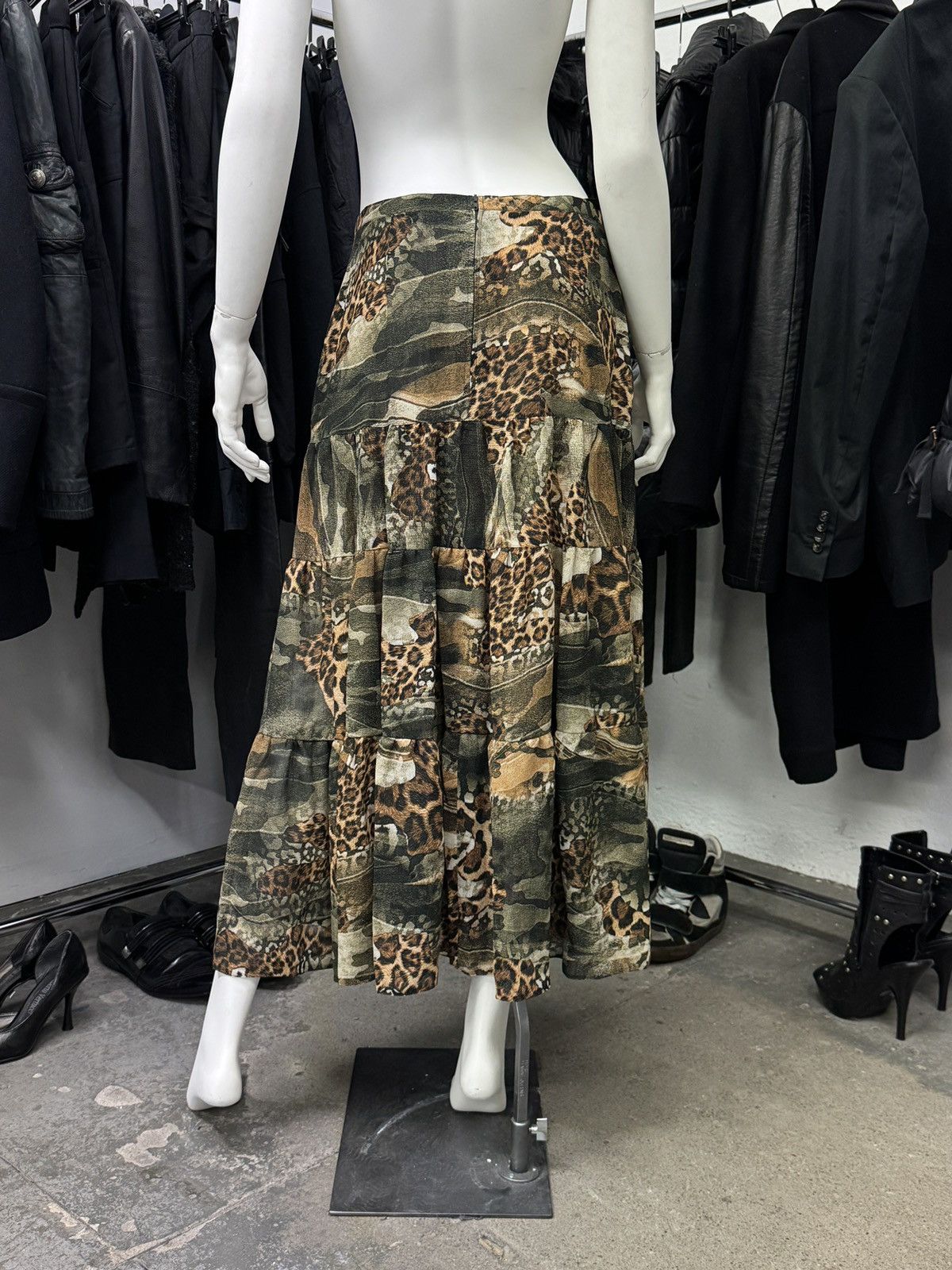 Japanese Brand Vintage y2k Maxi Skirt Cavalli Style Size 30" / US 8 / IT 44 - 2 Thumbnail