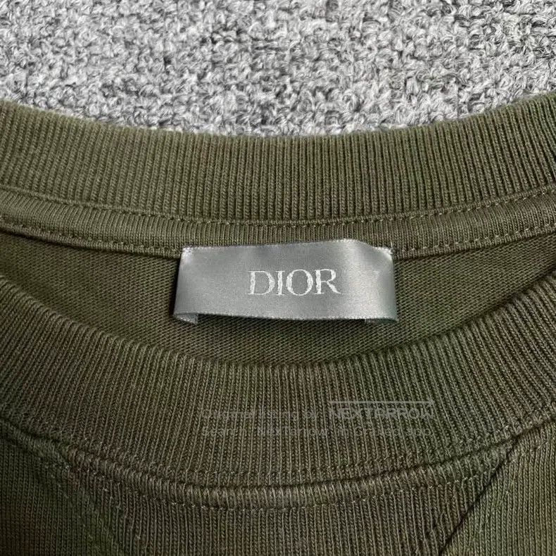 Dior Dior FW23 Solid Colour Logo Embroidered Round-neck Short-s Size US M / EU 48-50 / 2 - 4 Thumbnail