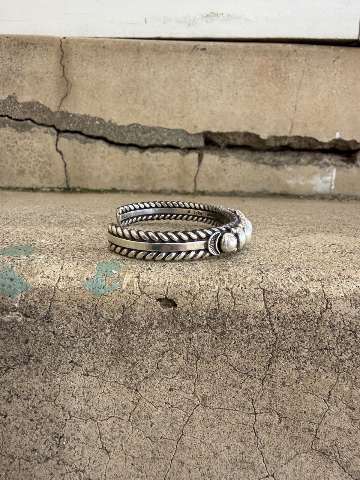 Sterling Silver Pearl Navajo Cuff Size ONE SIZE - 4 Thumbnail