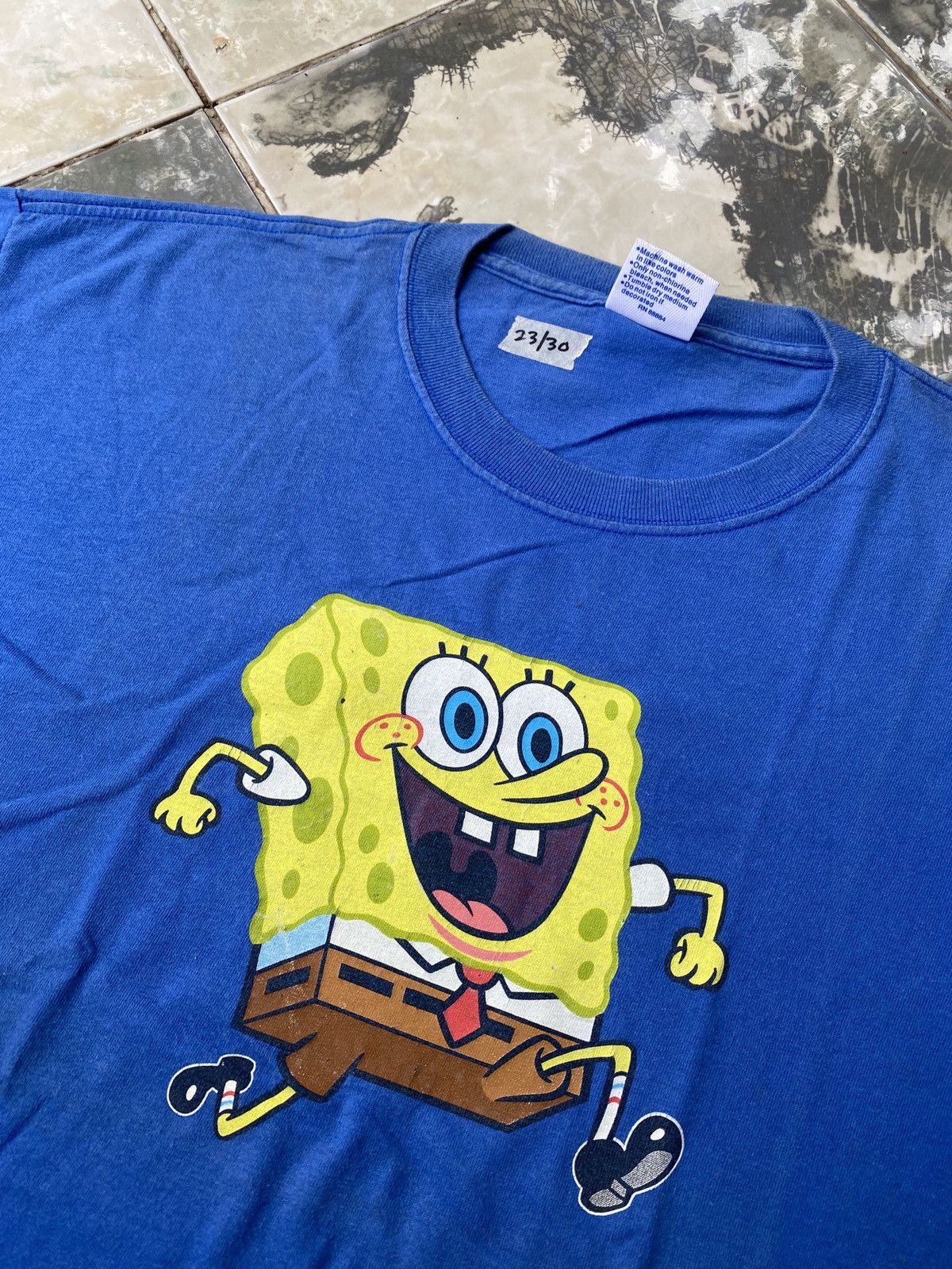 Other SPONGEBOB SQUAREPANTS “Running SpongeBob” Tee (2000s) Size US XL / EU 56 / 4 - 2 Thumbnail