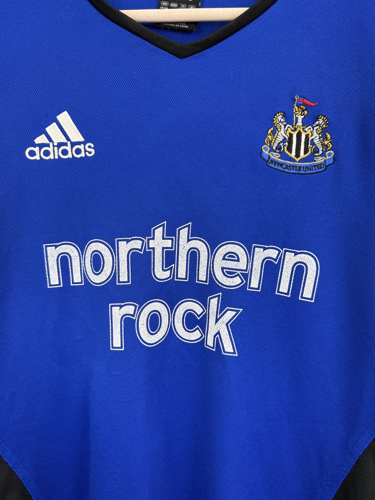 Adidas 🏴󠁧󠁢󠁥󠁮󠁧󠁿 Vintage 2003 NewCastle United Home Shirt Football Jersey Size US L / EU 52-54 / 3 - 4 Thumbnail