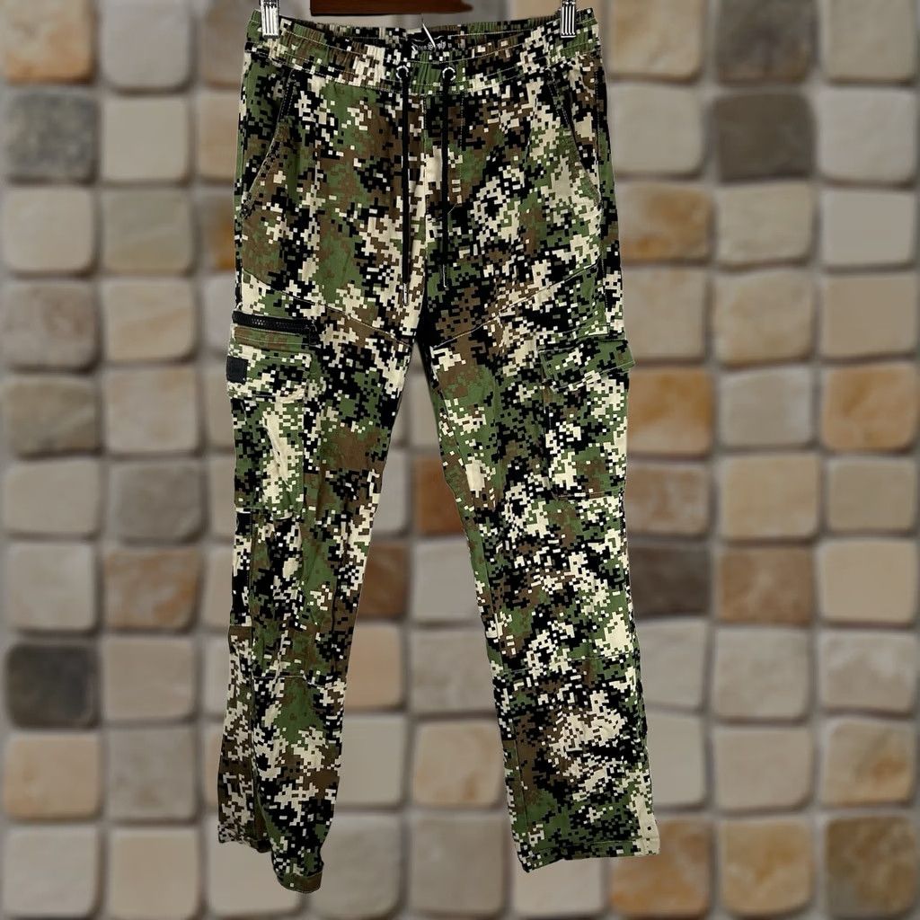 Vintage SNOOP DOGG Supply Pull On Cargo Pants Army Digi CAMO Small Cargo Pants Mens Camouflage Hip Hop Size US 29 - 1 Thumbnail