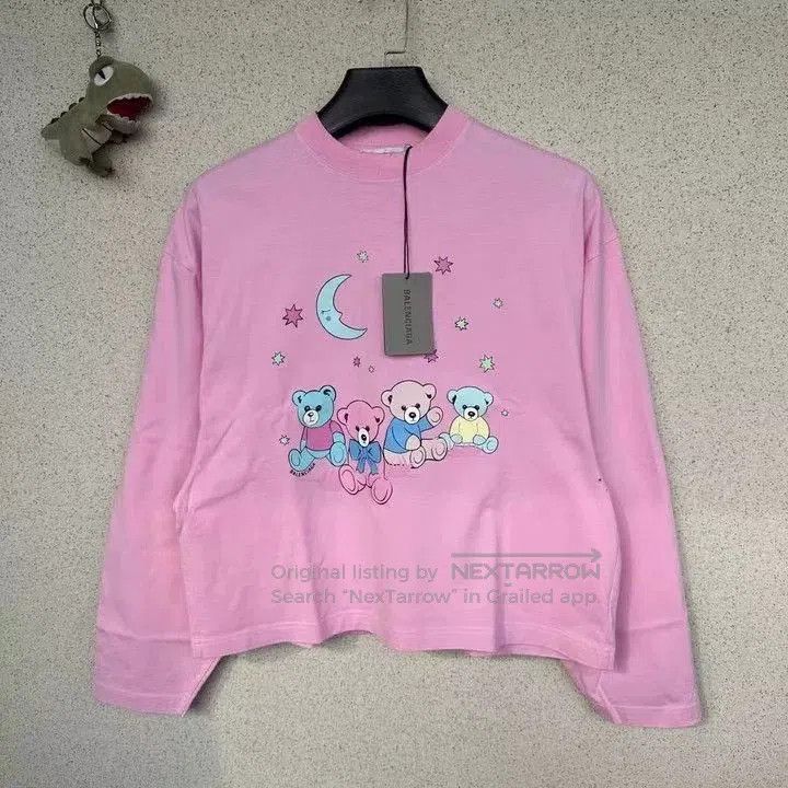 Balenciaga Balenciaga Moon Bear Long Sleeve. Size XS / US 0-2 / IT 36-38 - 1 Thumbnail