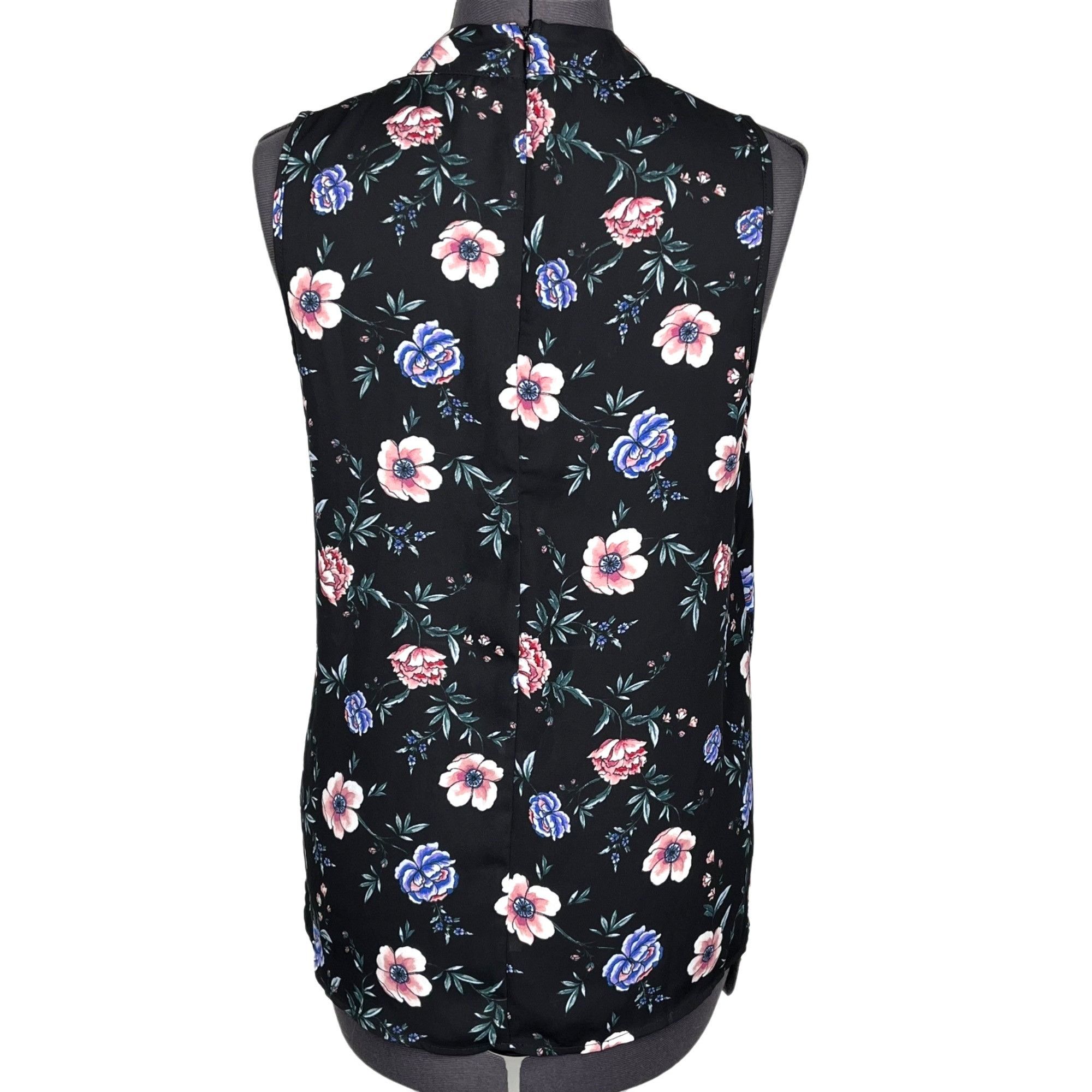 Other Pink Rose Sleeveless Top Key-Hole Neckline Black Floral Size Size M / US 6-8 / IT 42-44 - 5 Thumbnail