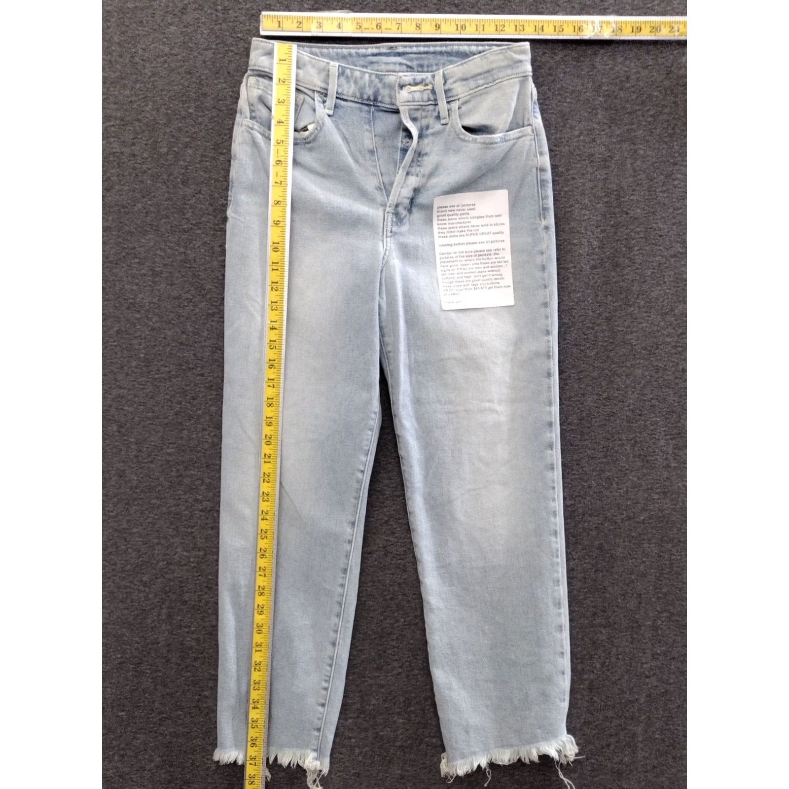 Vintage Unbranded Women’s High Rise Light Wash Distressed Cropped Denim Jeans Size 4 Size 27" / US 4 / IT 40 - 4 Thumbnail
