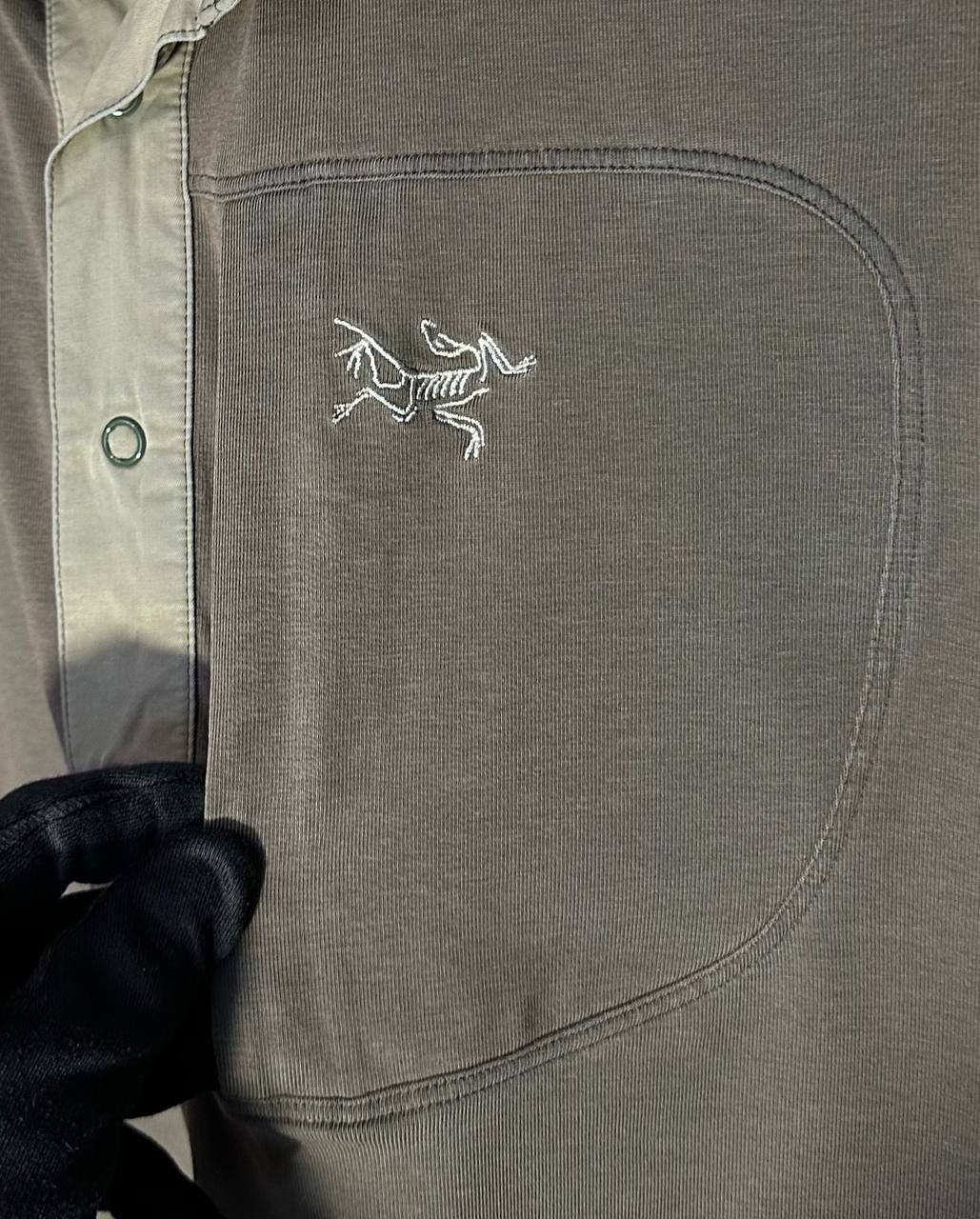 Arc'teryx Arc'teryx 1/4 Button Snap Hiking Long Sleeve Neck collared Size US M / EU 48-50 / 2 - 2 Thumbnail