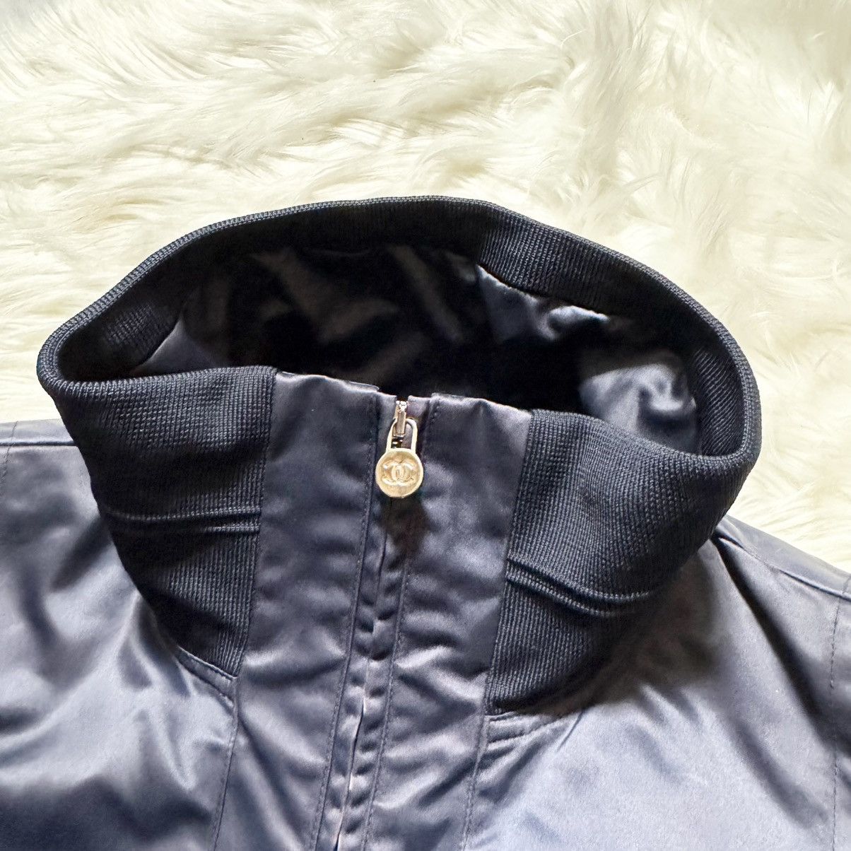 Chanel Recent Model Chanel Nylon Blouson Bomber Jacket Size XS / US 0-2 / IT 36-38 - 14 Thumbnail