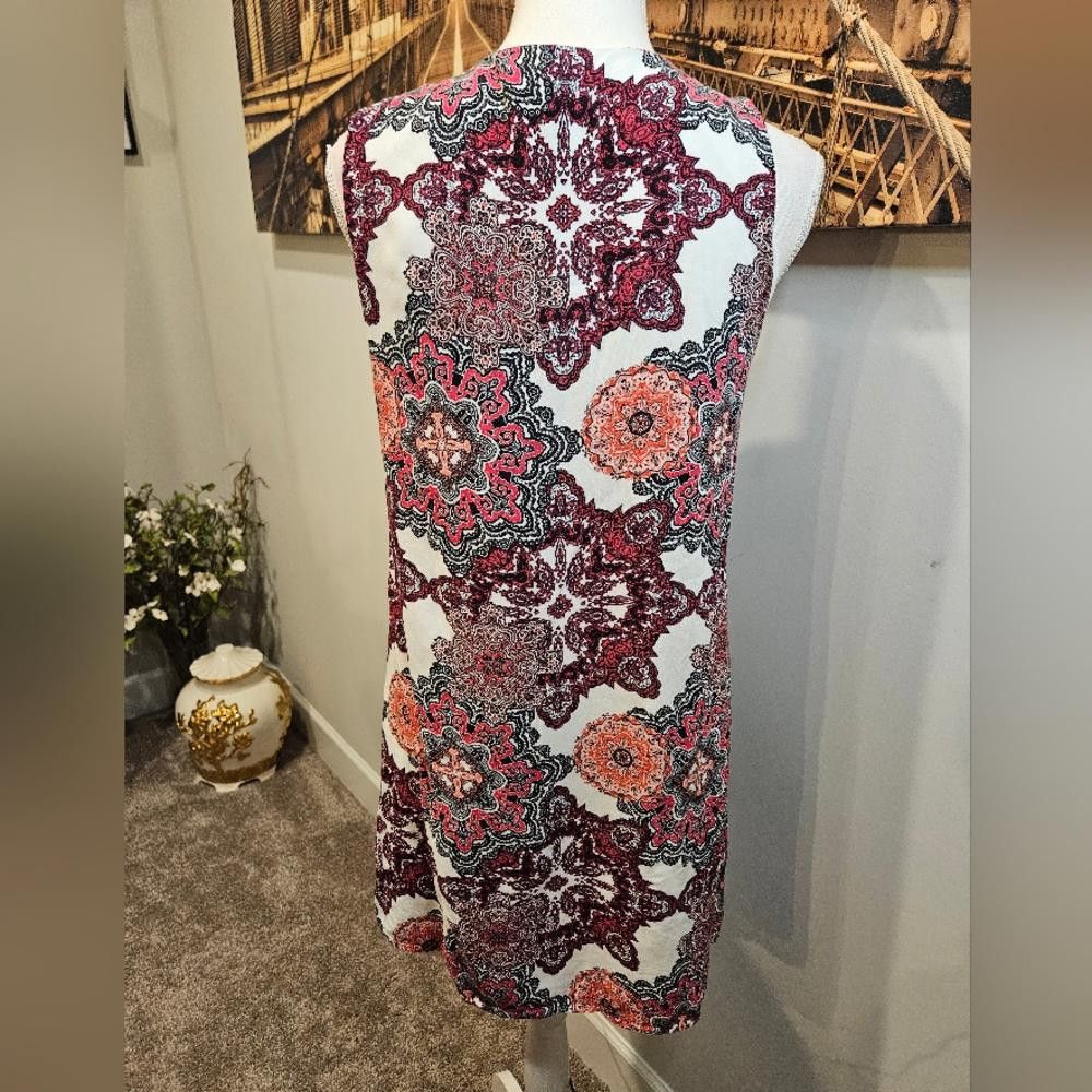Designer New York & Co Floral PrintDress with Crisscross Detail Size S / US 4 / IT 40 - 4 Thumbnail