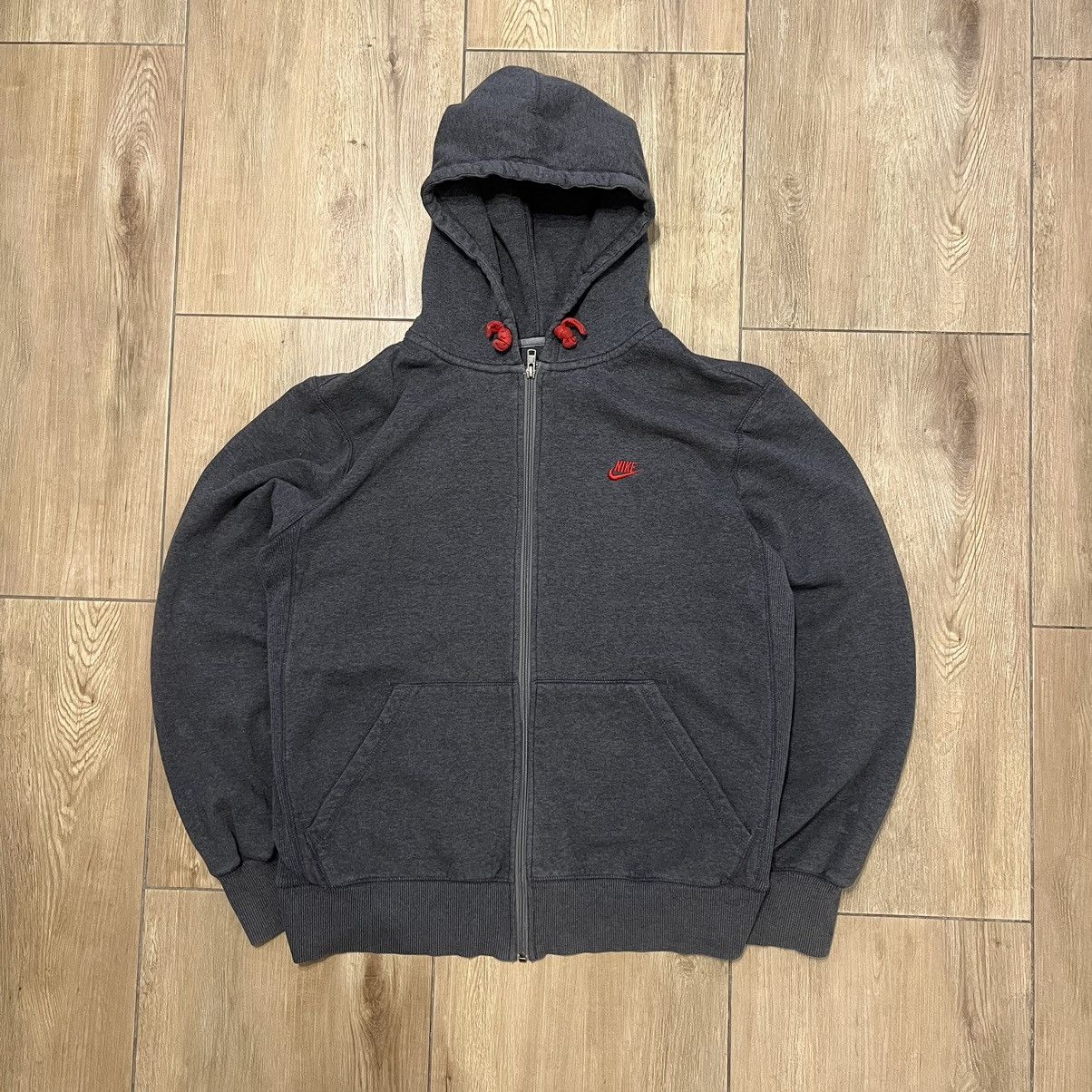 Other Vintage 00’s Nike Full Zip Small Logo Grey Hoodie Size US XL / EU 56 / 4 - 1 Thumbnail
