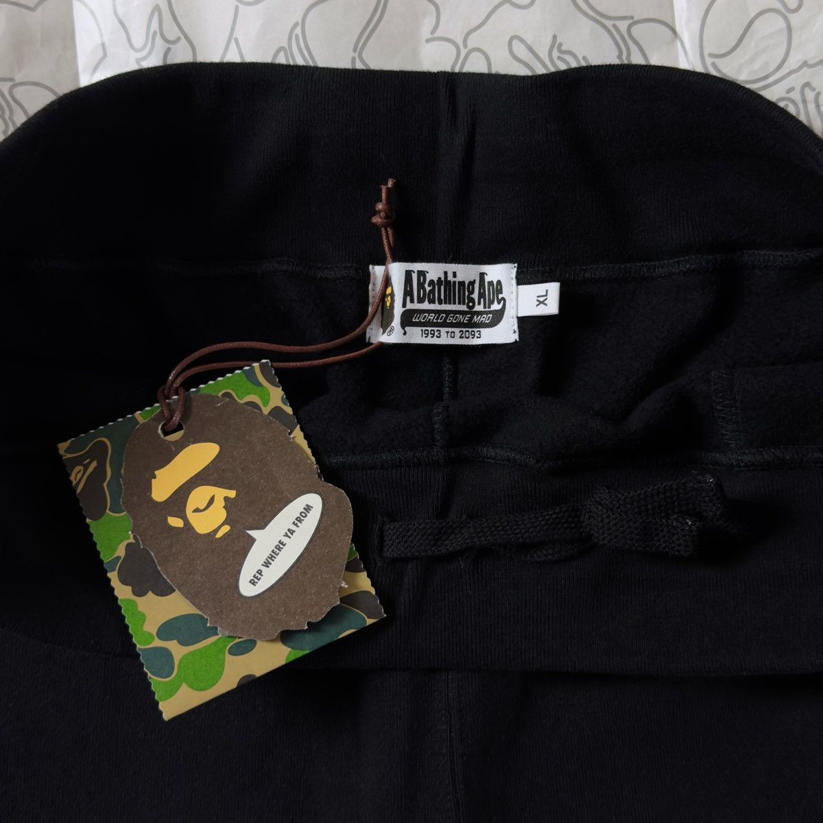 Bape Bape 3rd Anniversary Dubai Pants 2022 Size US 36 / EU 52 - 8 Thumbnail