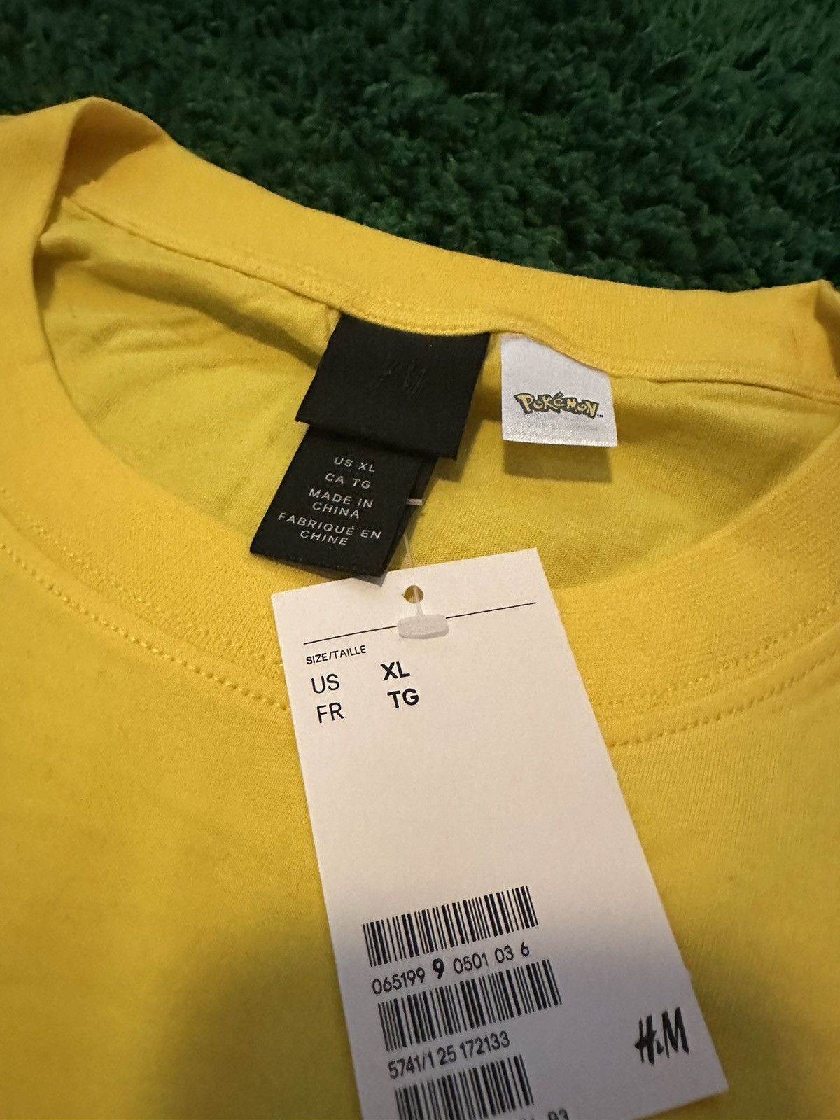 H&M × Pokemon H&M x Pokémon Pikachu High Voltage Tee XL Size US XL / EU 56 / 4 - 4 Thumbnail