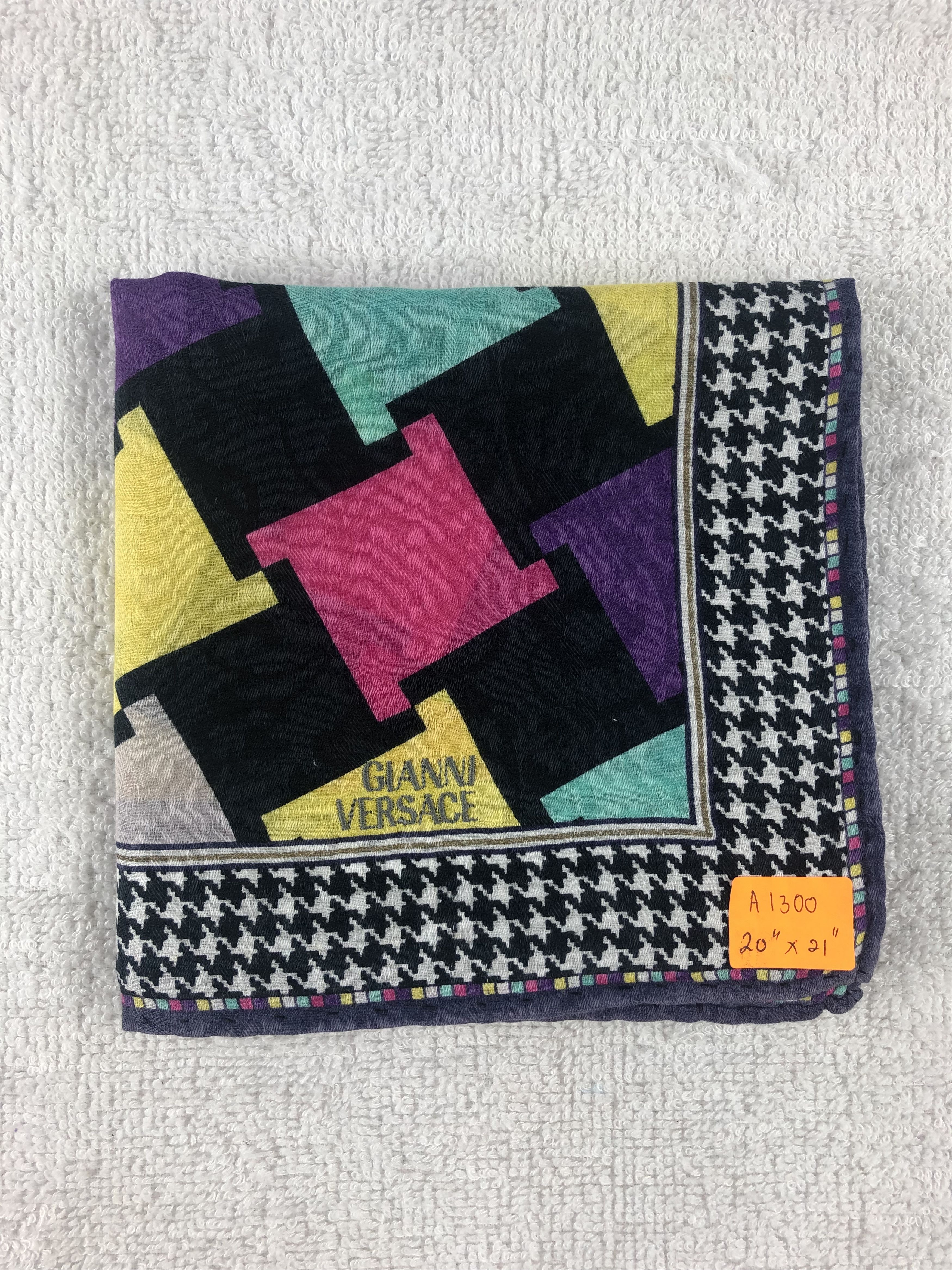 Versace Gianni Versace Handkerchief / Bandana / Neckerchief A1300 Size ONE SIZE - 6 Thumbnail