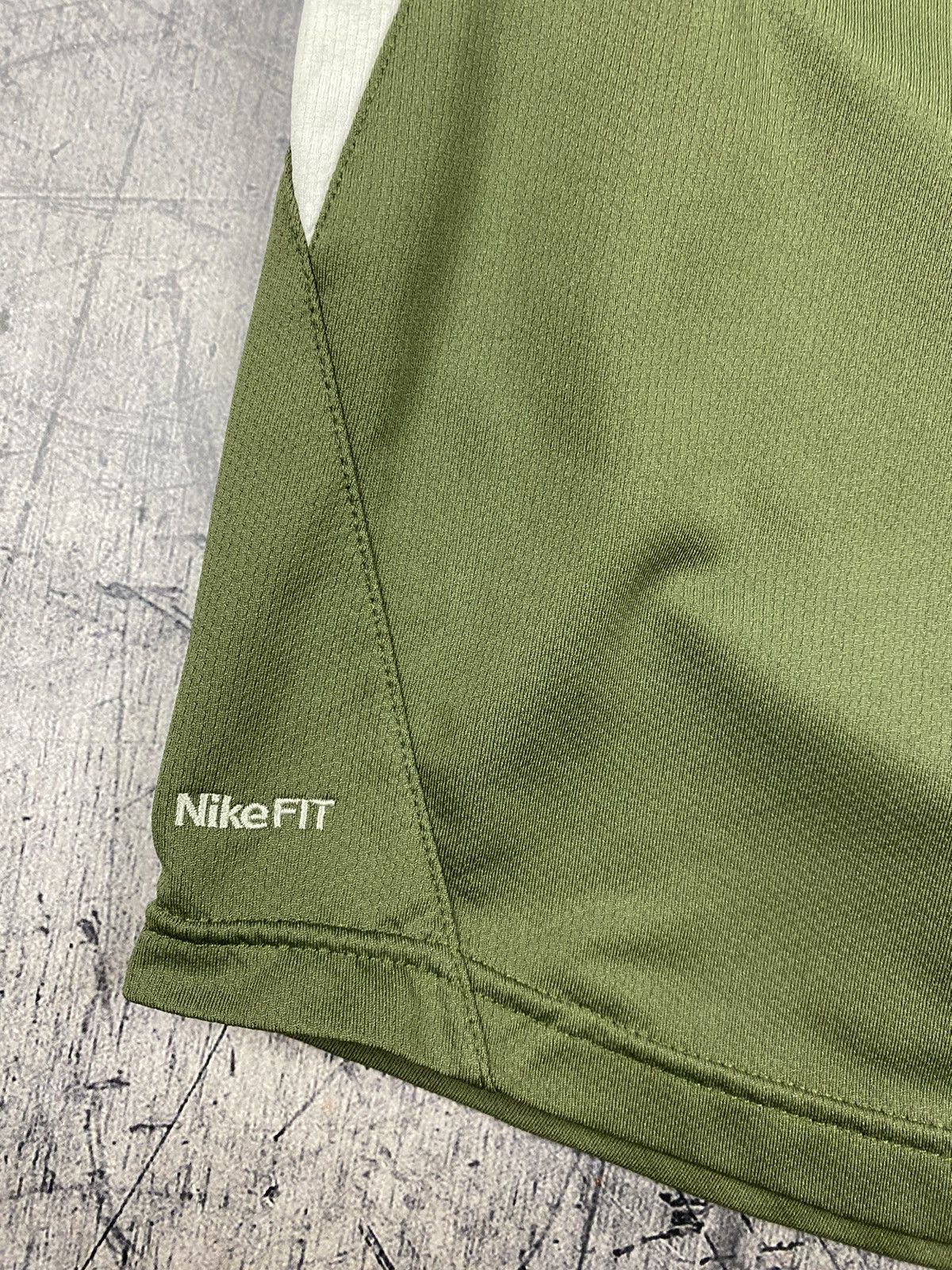 Japanese Brand × Nike × Vintage Vintage Nike Y2K Drill Tee T Shirt Size US L / EU 52-54 / 3 - 4 Thumbnail
