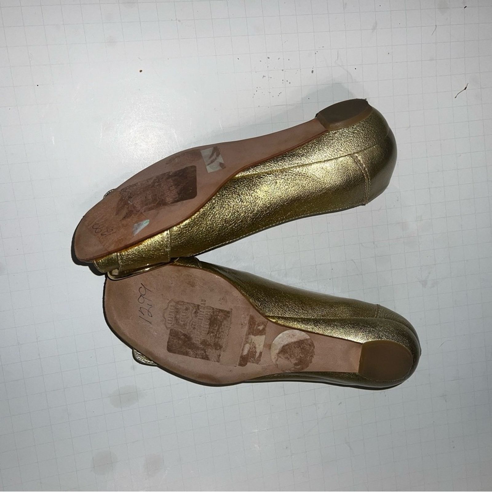 Stuart Weitzman STUART WEITZMAN gold mini wedge open toed shoes 5.5 Size US 5.5 / IT 35.5 - 4 Thumbnail