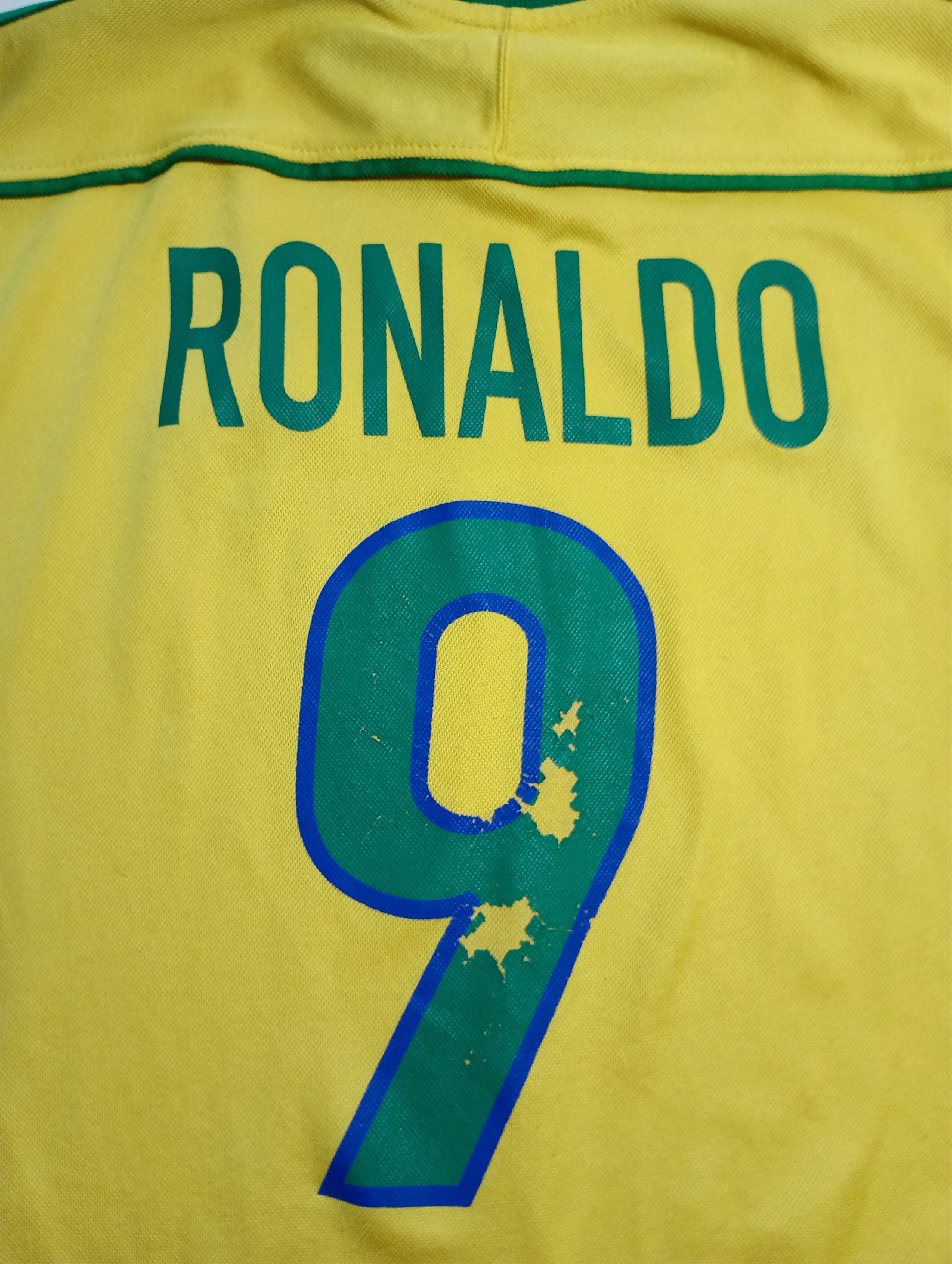 Nike Nike Brazil Jersey #9 Ronaldo 1998 Vintage Size US S / EU 44-46 / 1 - 18 Thumbnail