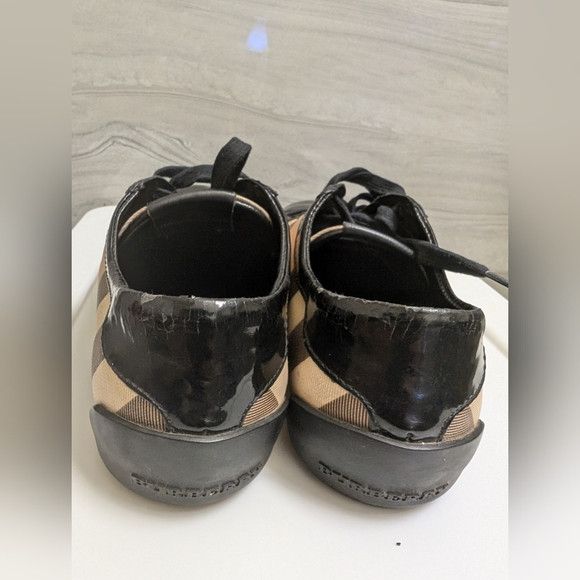 Burberry Black/Beige Canvas And Patent Leather Low Top Sneakers Size US 9 / IT 39 - 11 Thumbnail