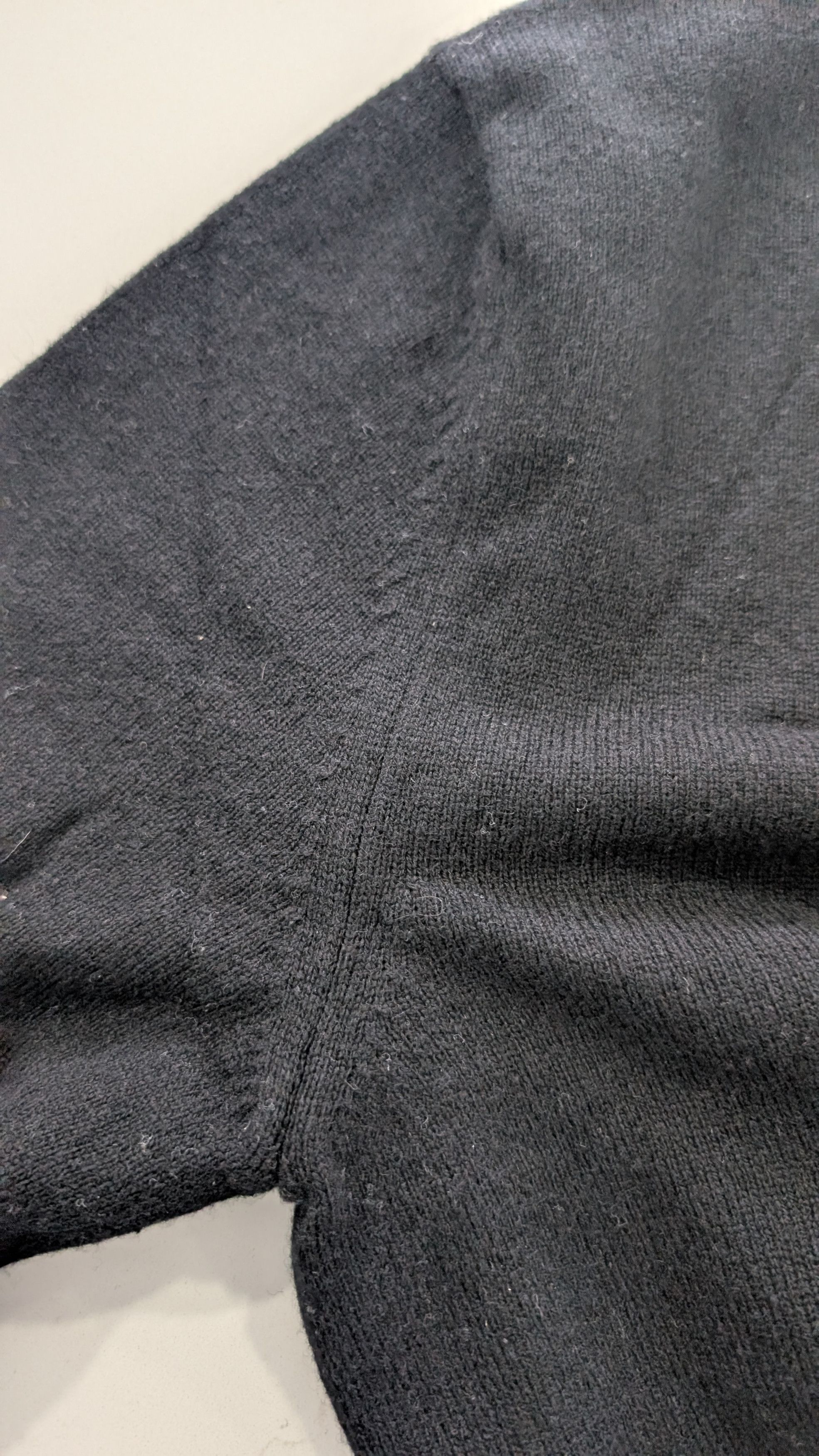 Gucci Gucci Logo Sleeve Patch Cashmere Sweater - Black - Size S Size US S / EU 44-46 / 1 - 17 Thumbnail