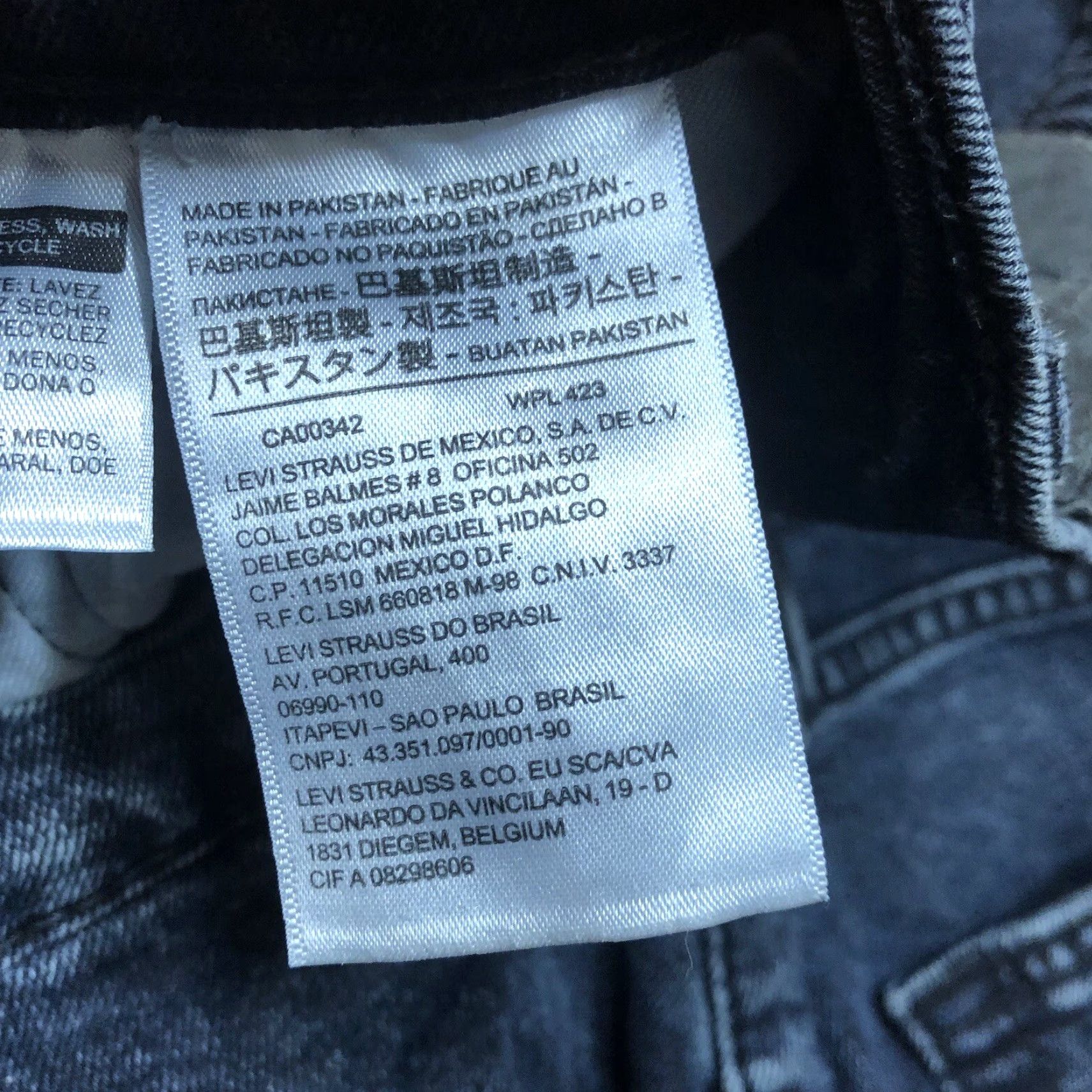 Levi's Levi's 511 Jeans Slim Straight Black Mens 36x30 City Casual 501 Series Logo Pockets Zip Denim Cotton Blend Leather Tag? Size US 36 / EU 52 - 6 Thumbnail