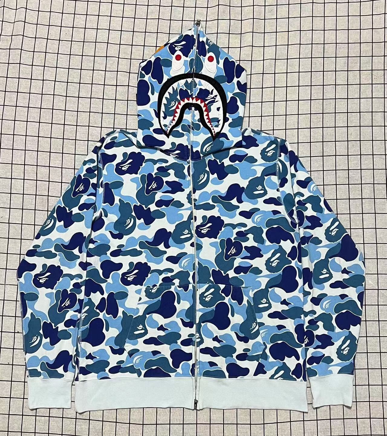 Bape Bape Shark Camo Multi Hoodie xxl Men Size US XXL / EU 58 / 5 - 1 Thumbnail