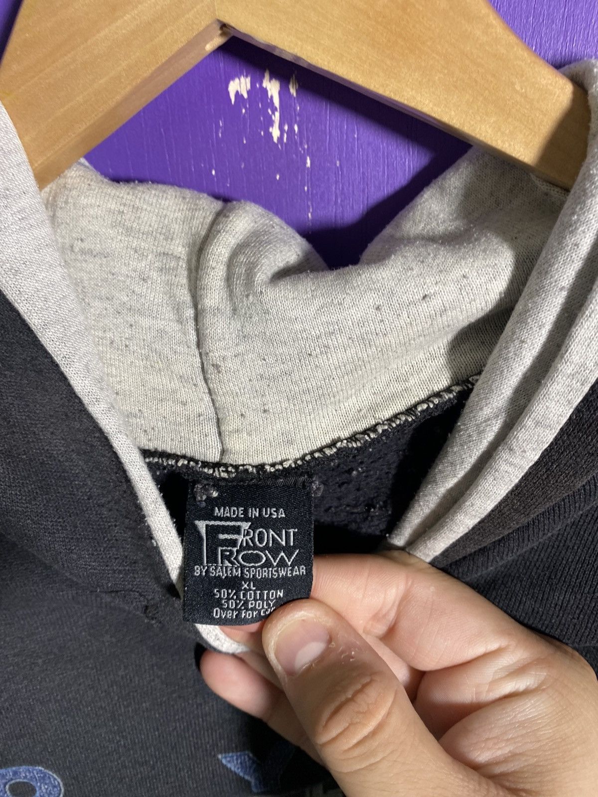 Vintage Vintage 90s Georgetown Hoyas two tone faded hoodie Size US XL / EU 56 / 4 - 4 Thumbnail