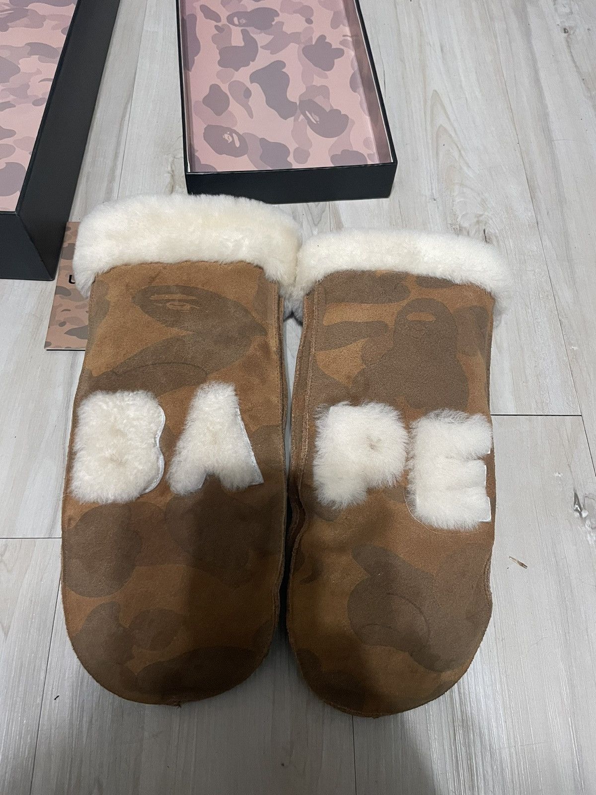 image of Bape x Ugg Gloves in Brown, Men's (Size 34)