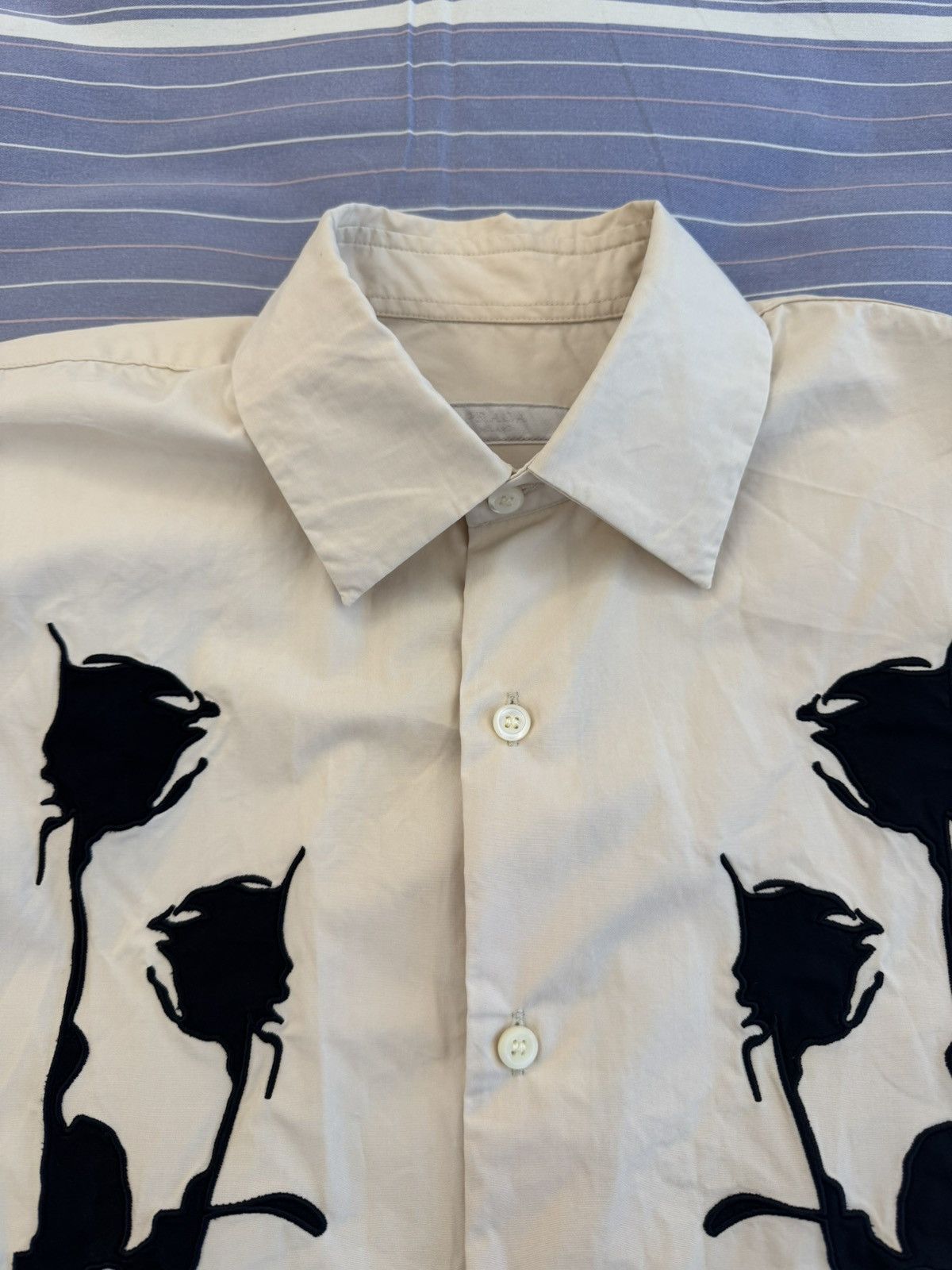Prada Prada Rose Shirt Button Up Size S Size US S / EU 44-46 / 1 - 10 Thumbnail