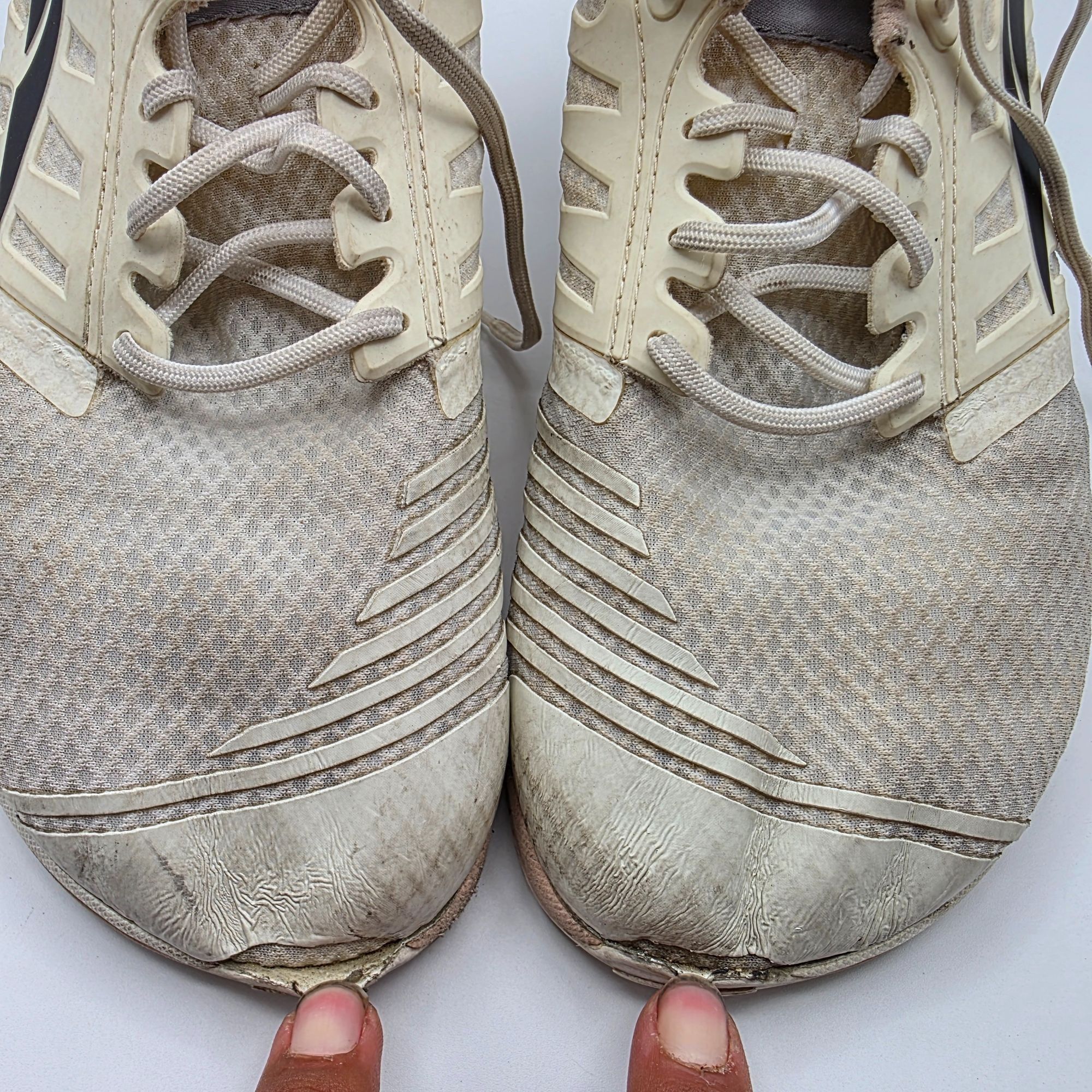 Altra Altra Solstice XT 2 Womens Size 9.5 White Pink Road Running Size US 9.5 / IT 39.5 - 8 Thumbnail