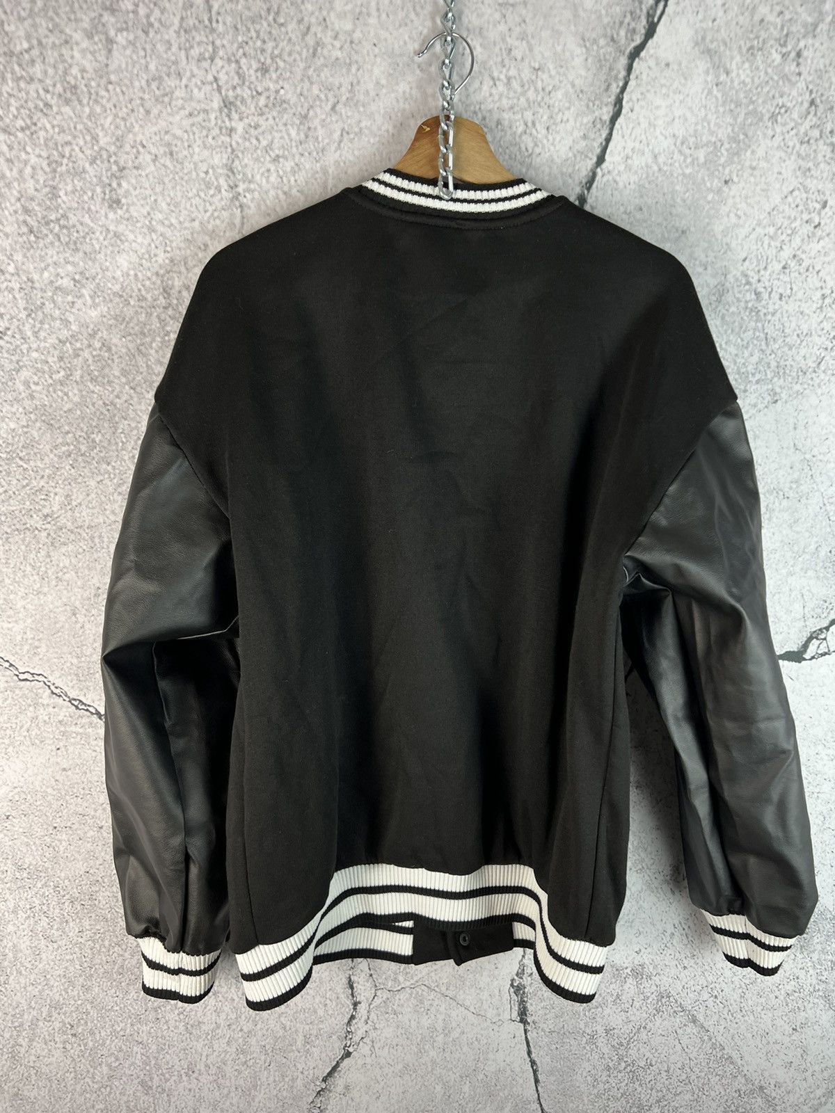 Japanese Brand Cool Skeleton Bones Varsity Jacket Bomber Jacket eco leather Size US L / EU 52-54 / 3 - 2 Thumbnail