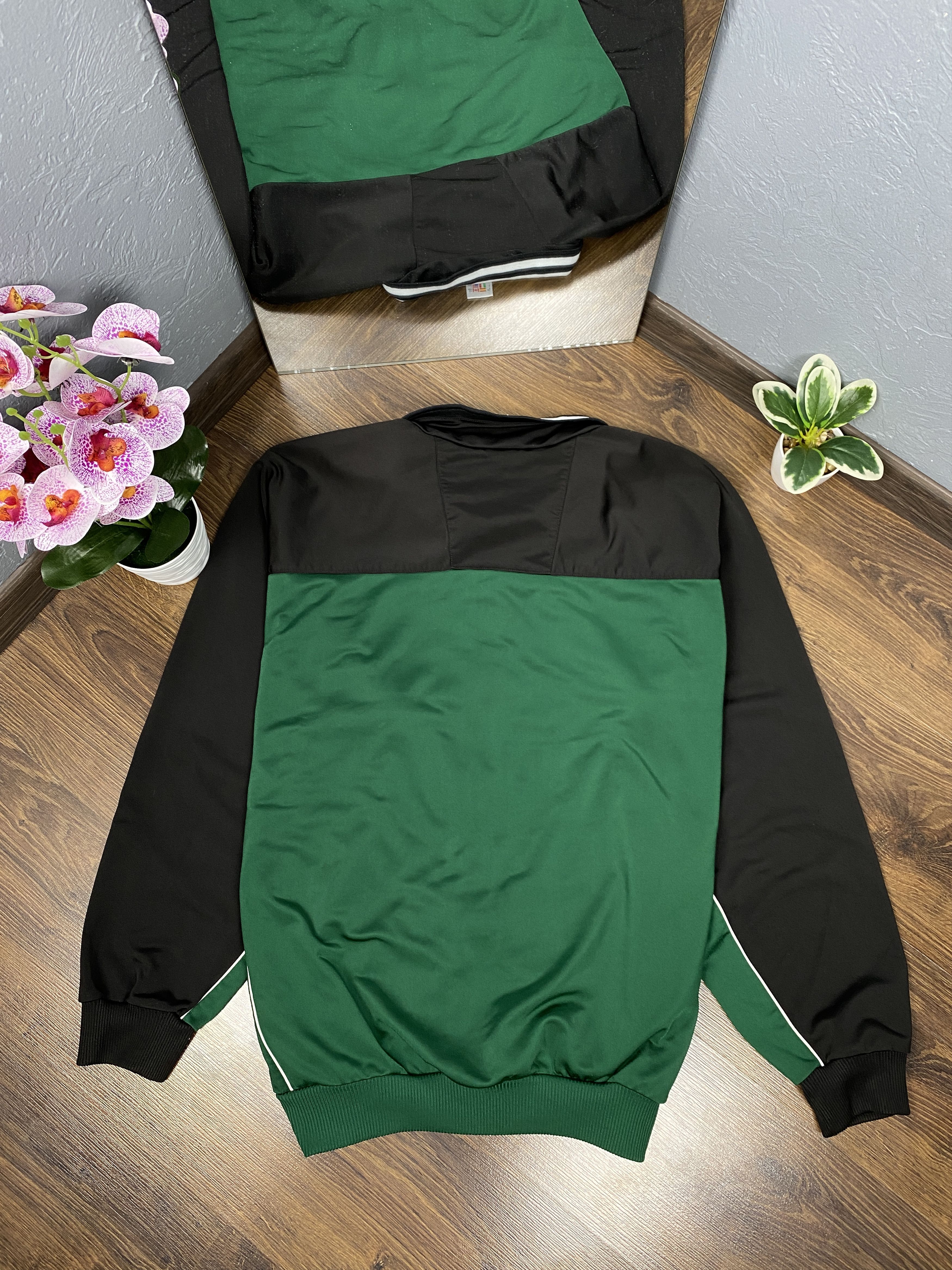 Adidas Adidas vintage oversized track top jacket y2k Size US L / EU 52-54 / 3 - 7 Thumbnail