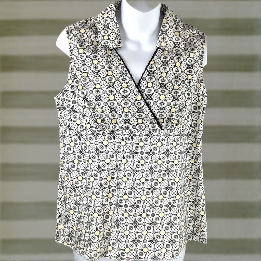 Vintage Cato Cap Womens M Beige surplice sleeveless top Blk wht Geo Neck Mock wrap Capsule Summer Size M / US 6-8 / IT 42-44 - 1 Thumbnail