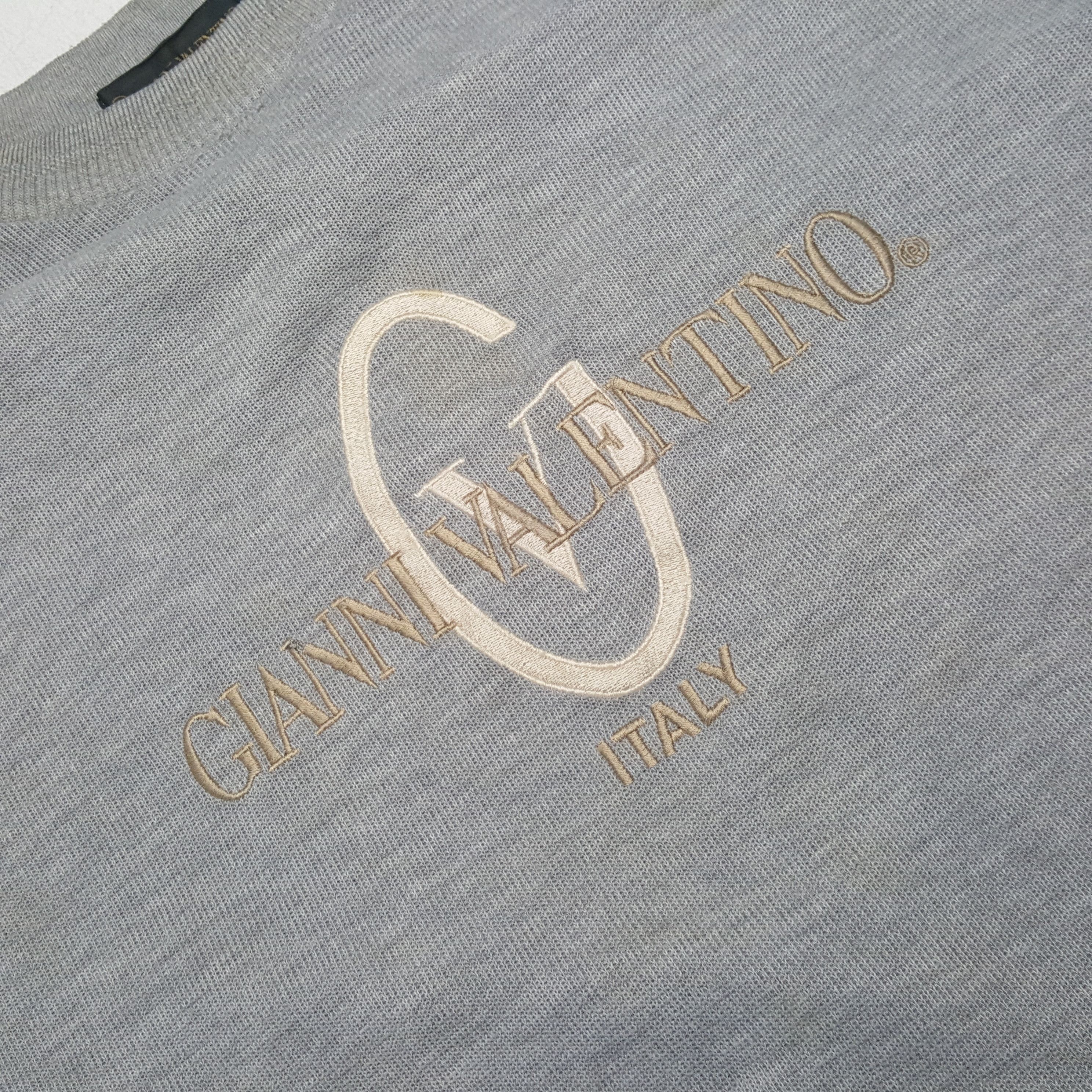 Gianni Valentino Gianni Valentino Italy Logo Spellout Design Sweatshirt RR5 Size US L / EU 52-54 / 3 - 7 Thumbnail