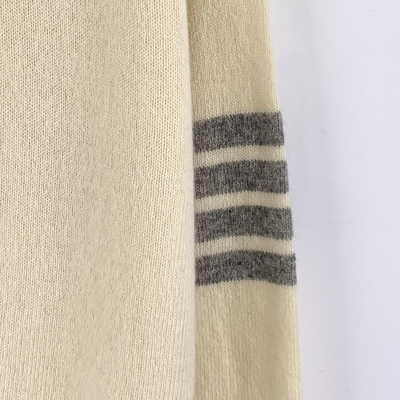 Thom Browne Thom Browne Beige Wool Long Sleeve Knit Sweater K26WX Size M / US 6-8 / IT 42-44 - 4 Thumbnail