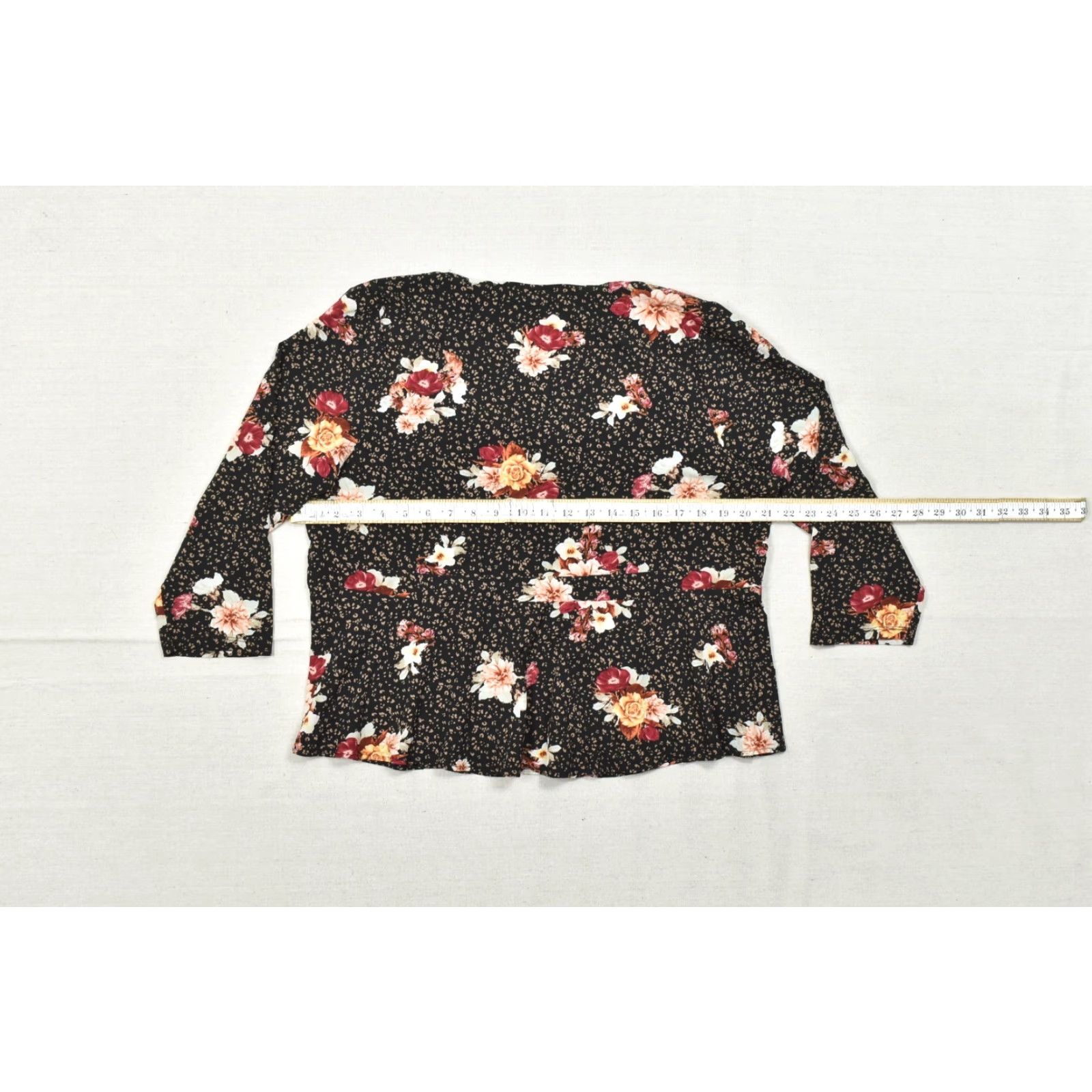 Torrid Torrid Blouse Black Floral Leopard Print 3/4 Sleeve V-Neck Hook & Eye Peplum Top 00 Women Plus Size Size XXS / US 00 / IT 34 - 3 Thumbnail