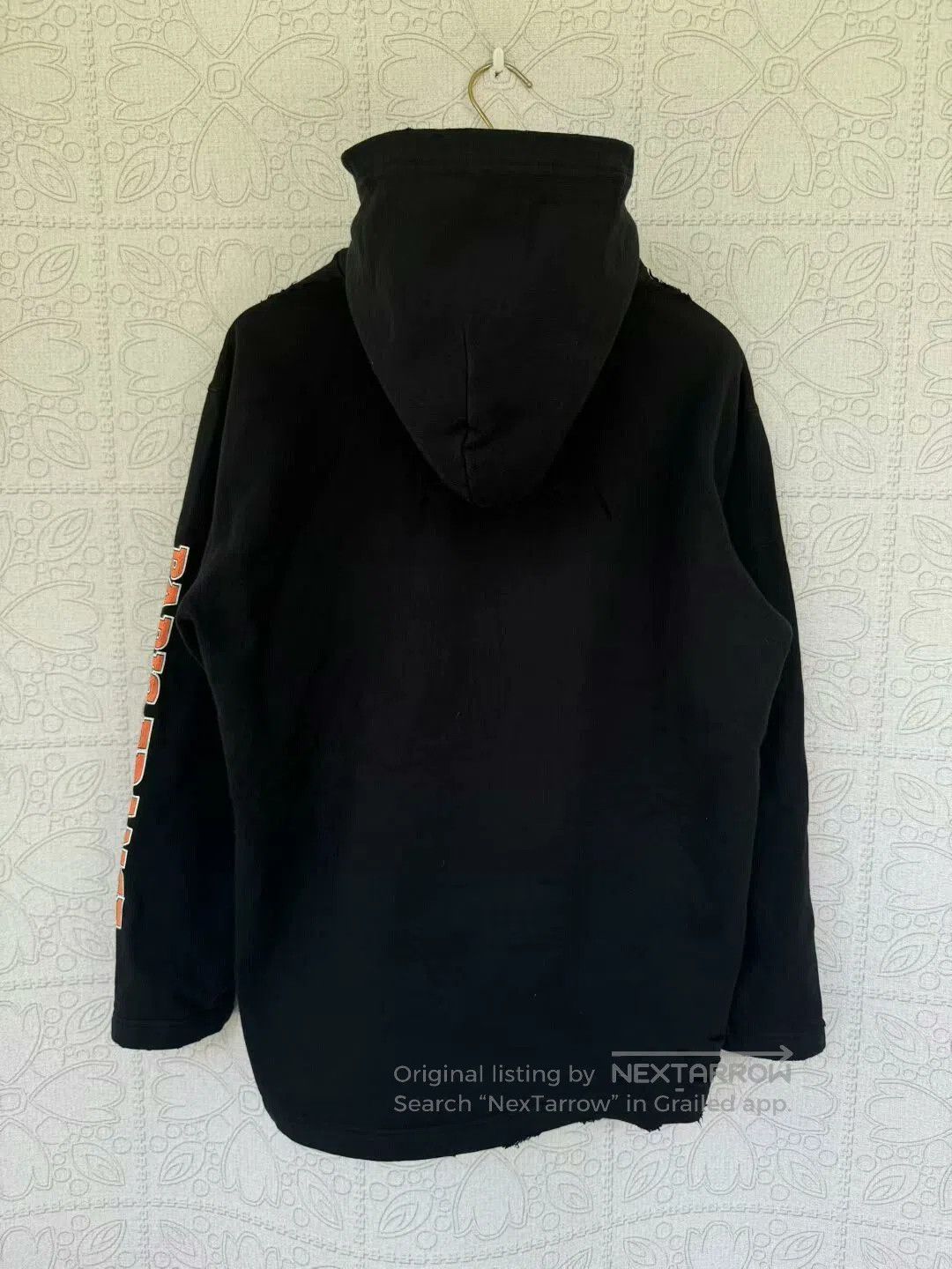 Balenciaga balenciaga double b distressed hoodie size medium. Size US M / EU 48-50 / 2 - 2 Thumbnail
